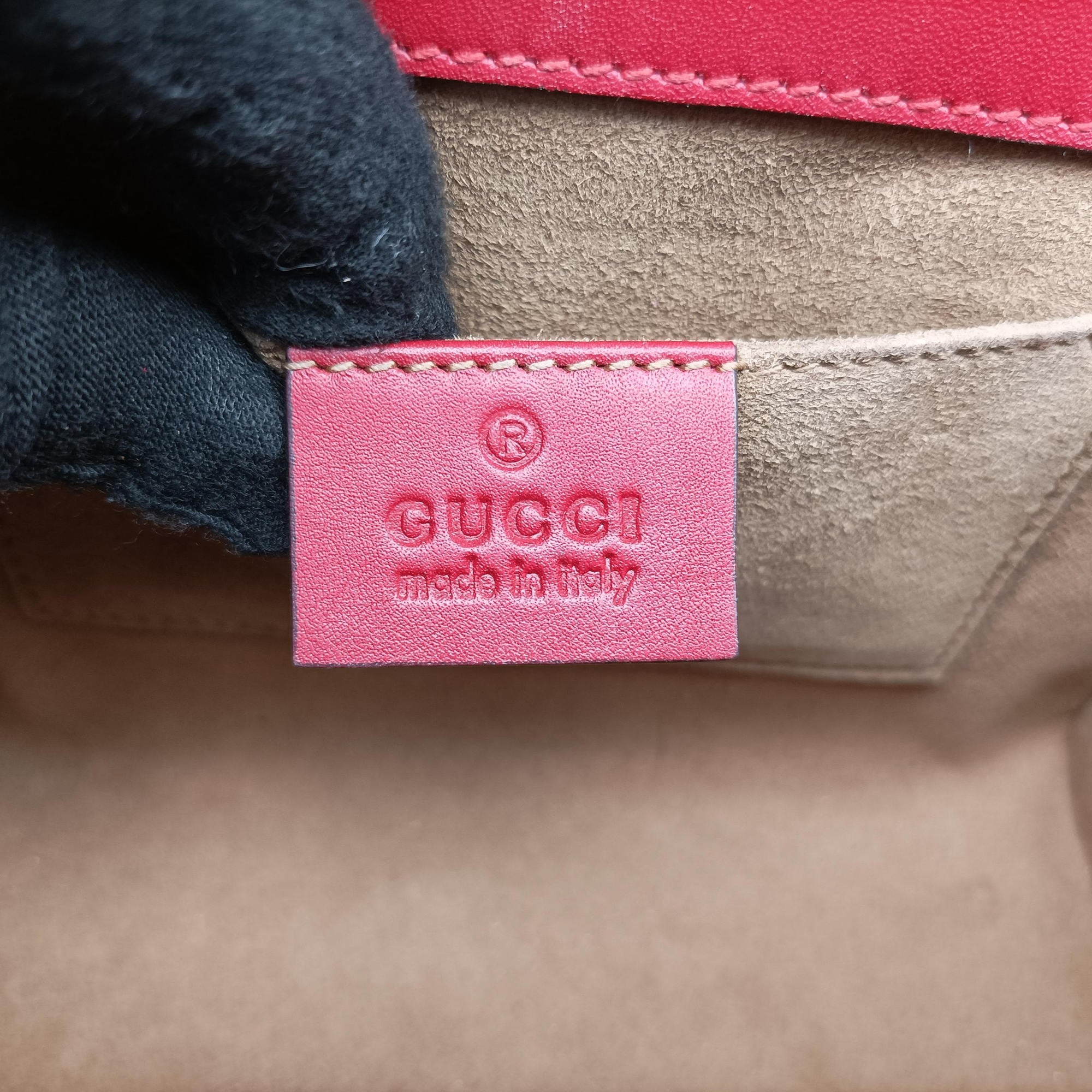 Pre-owned Gucci Padlock Beige×red×pink PVC coated canvas×Leather 409487 shoulderbag | stylenewstar