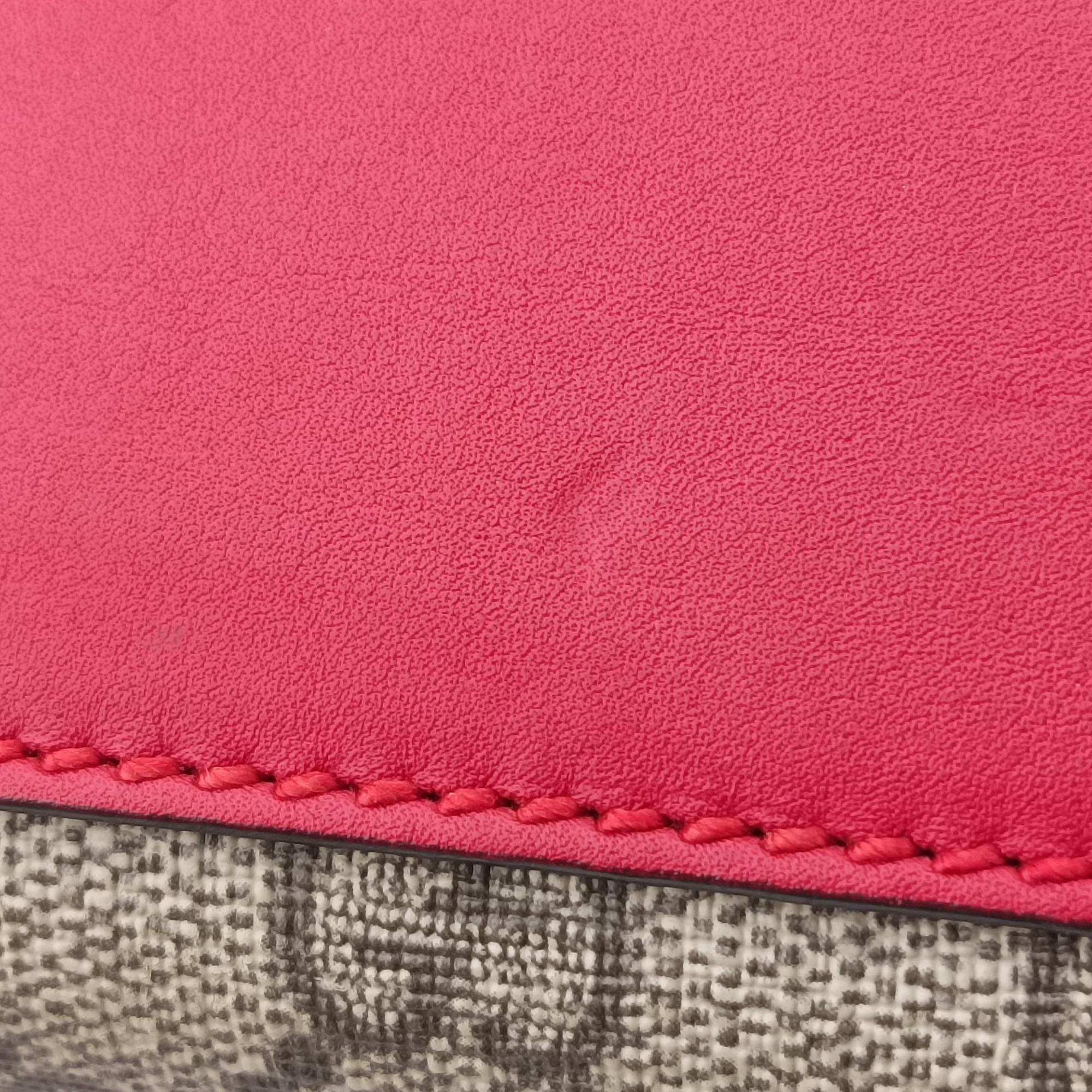 Pre-owned Gucci Padlock Beige×red×pink PVC coated canvas×Leather 409487 shoulderbag | stylenewstar