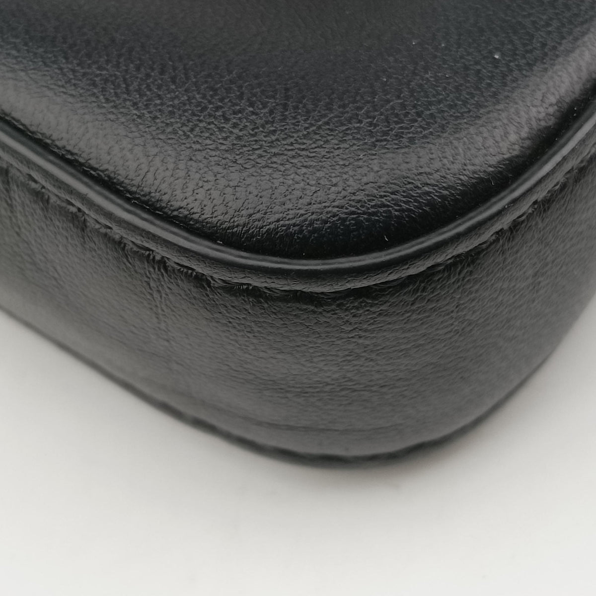 Pre-owned Fendi Micro Baguette Black Nappa Leather  shoulderbag | stylenewstar