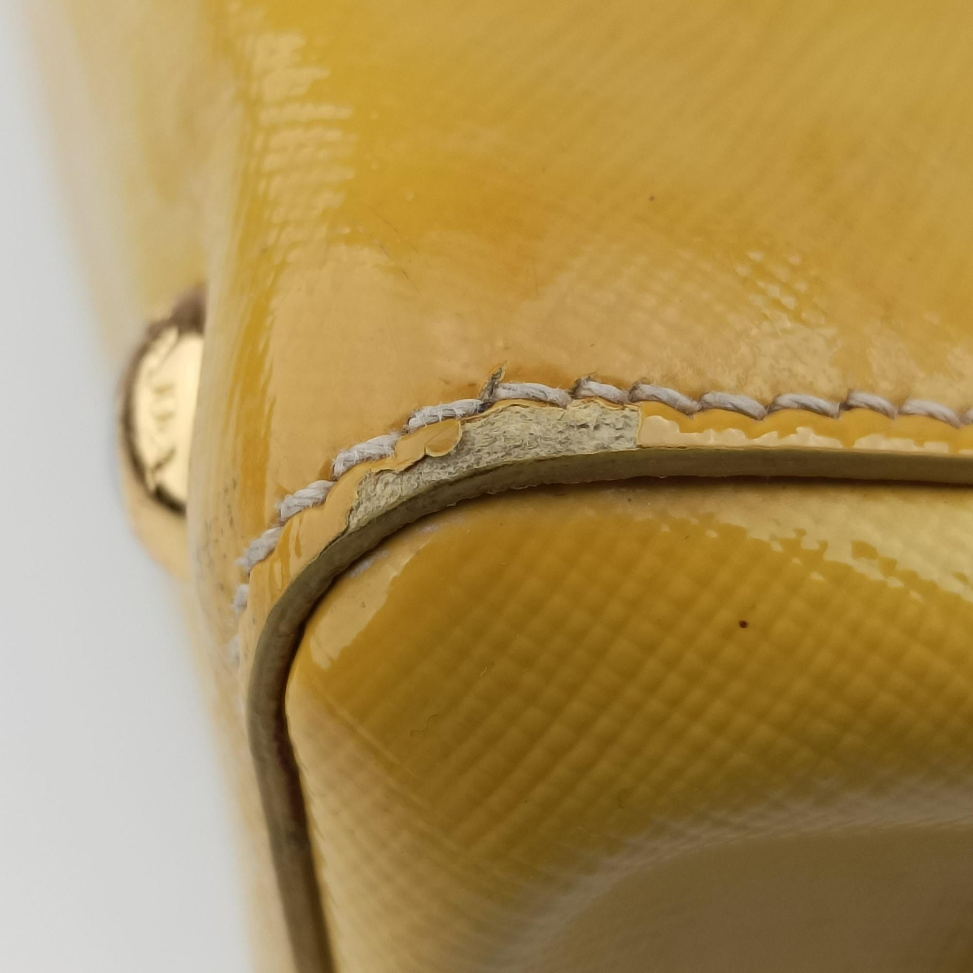 Pre-owned Prada Parabole Tote Yellow SAFFIANO Leather BN2411 shoulderbag | stylenewstar