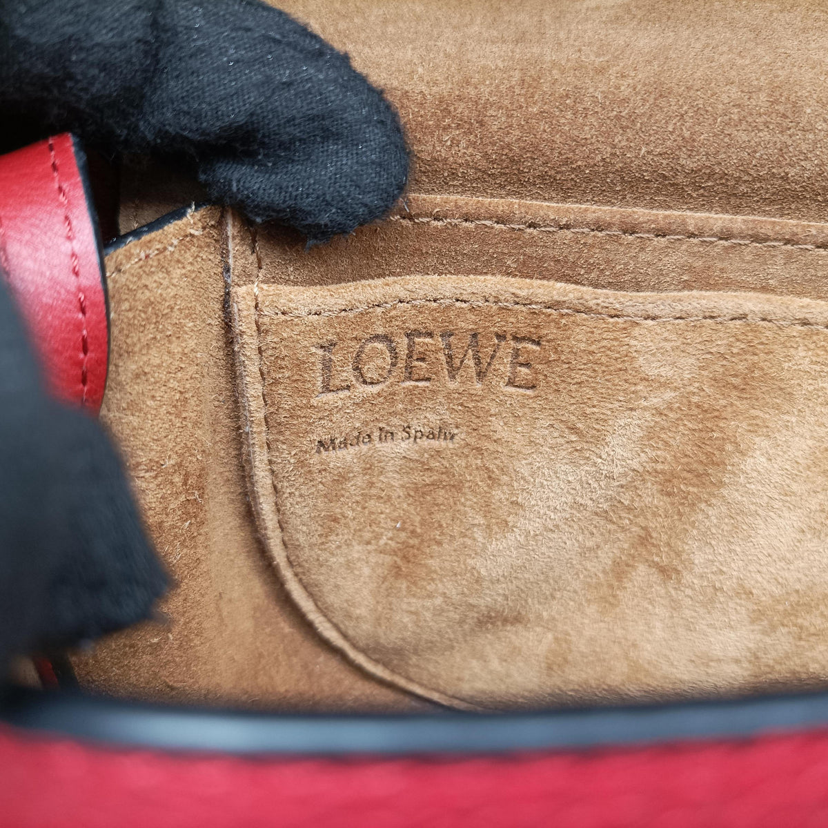Pre-owned Loewe Gate Red Leather  shoulderbag | stylenewstar