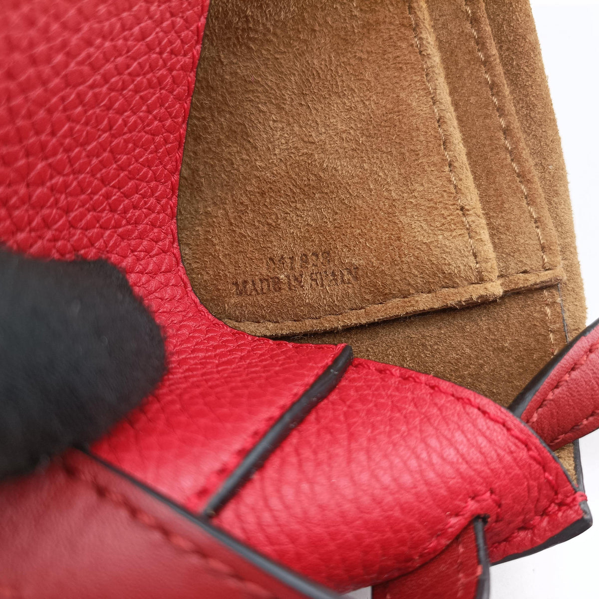 Pre-owned Loewe Gate Red Leather  shoulderbag | stylenewstar