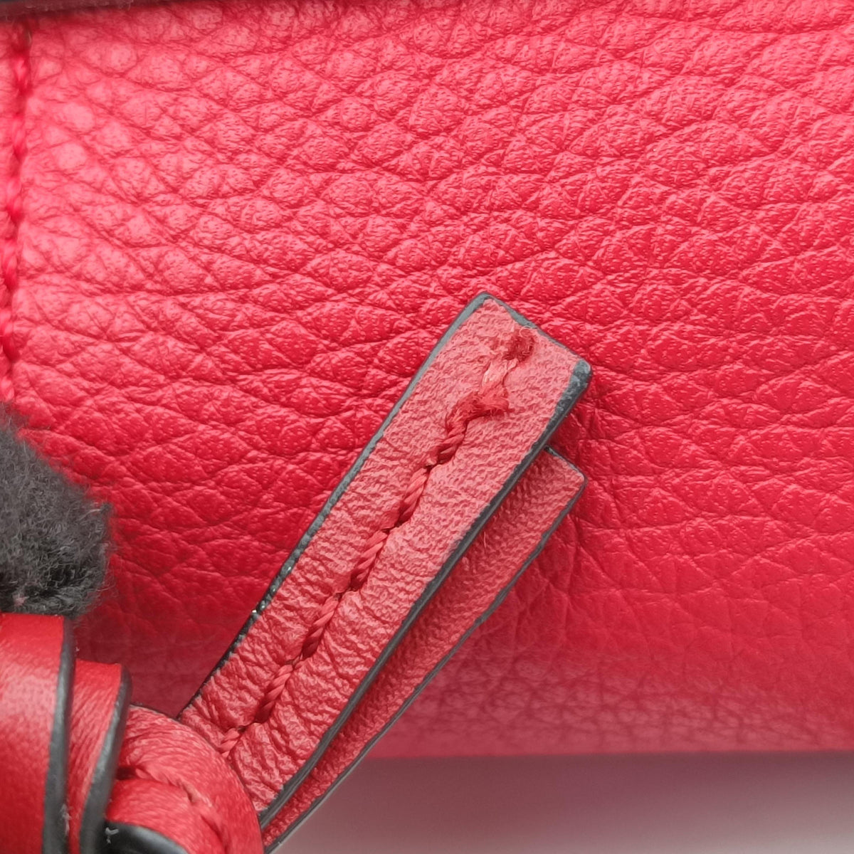 Pre-owned Loewe Gate Red Leather  shoulderbag | stylenewstar