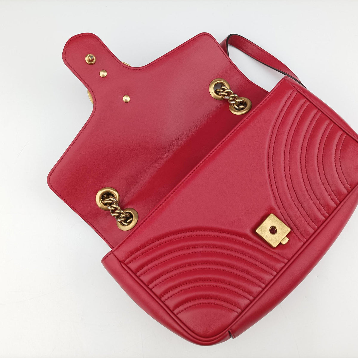 Pre-owned Gucci GG Marmont Red Leather 443497 shoulderbag | stylenewstar