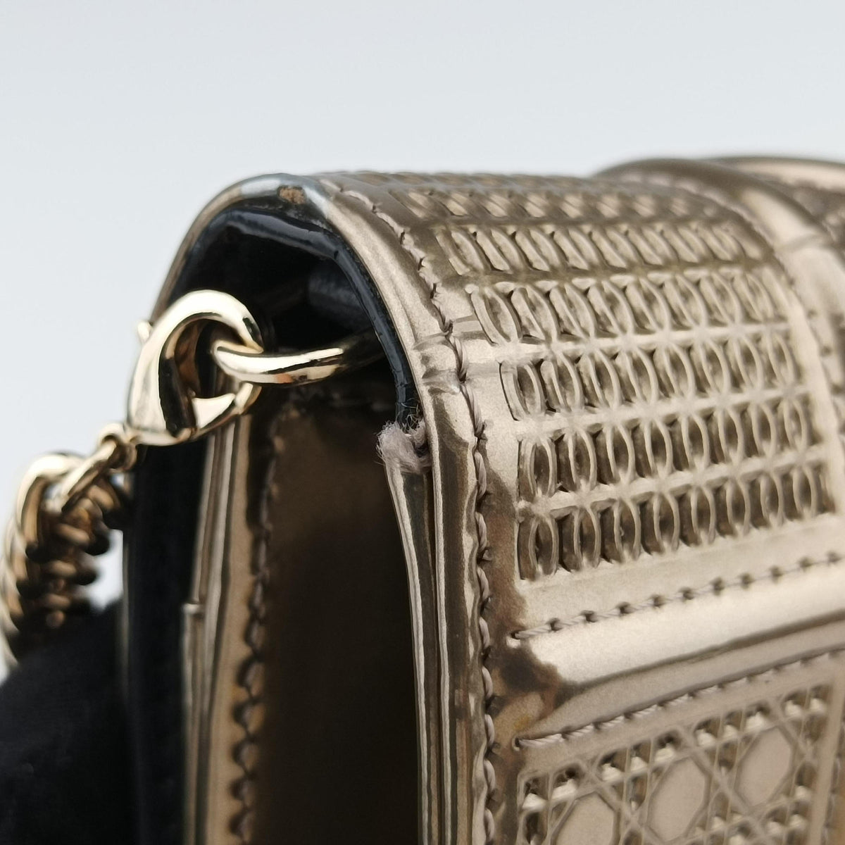 Pre-owned Christian Dior Diorama Golden leather  shoulderbag | stylenewstar