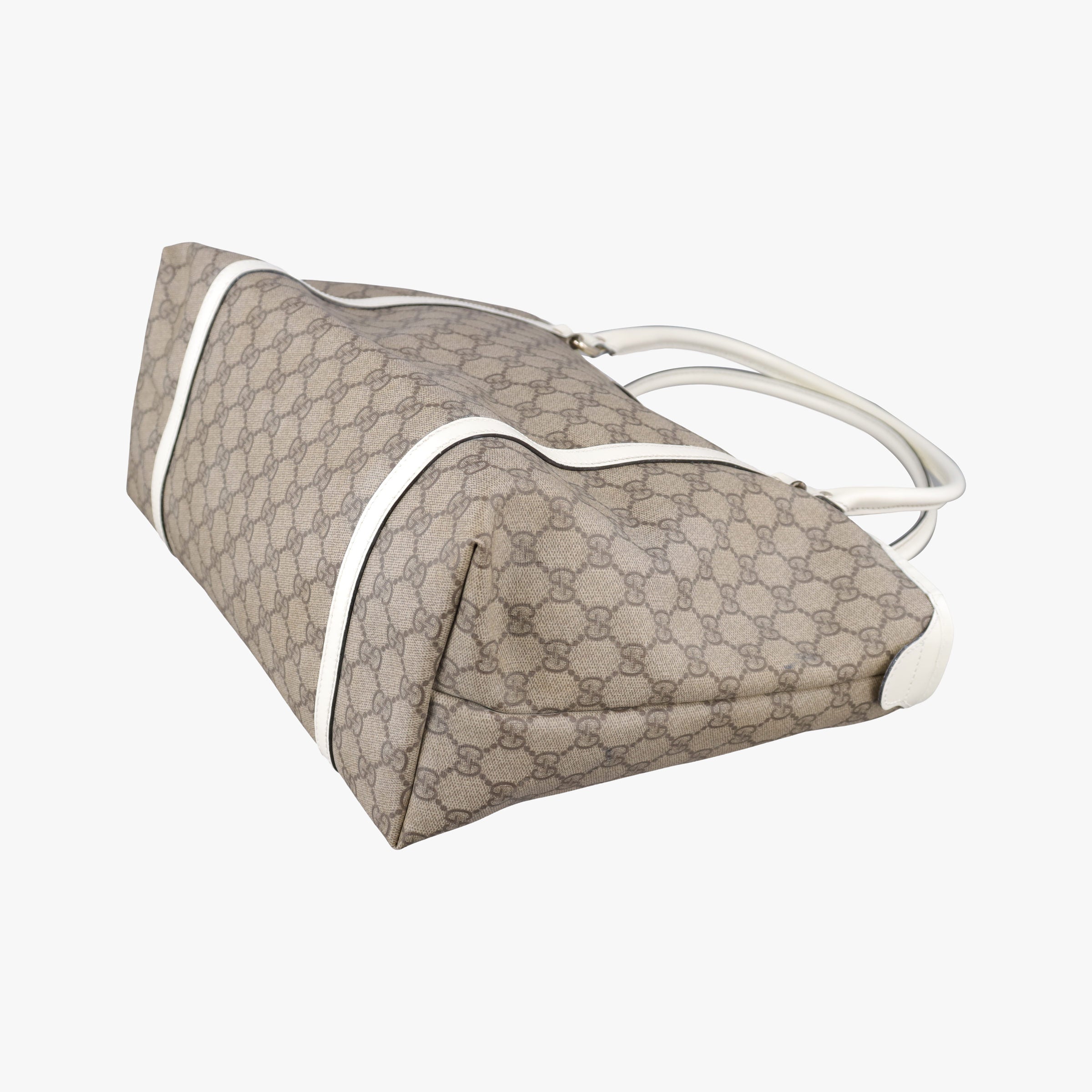 Vintage Gucci GG Supreme GG Plus heart flower beige×white PVC coated canvas×Leather 197953 handbag | stylenewstar