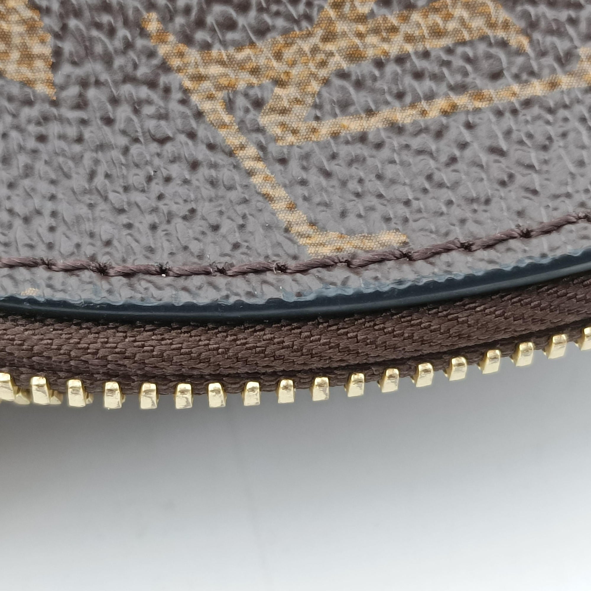 Pre-owned Louis Vuitton Toupie Marron Monogram Coated Canvas × Calfskin Leather M44592 clutchbag | stylenewstar