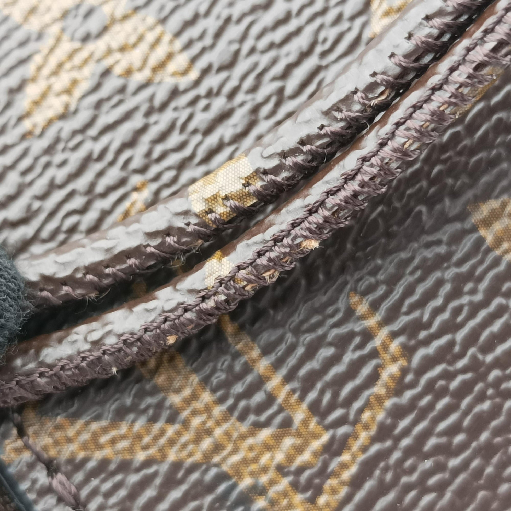 Pre-owned Louis Vuitton Toupie Marron Monogram Coated Canvas × Calfskin Leather M44592 clutchbag | stylenewstar