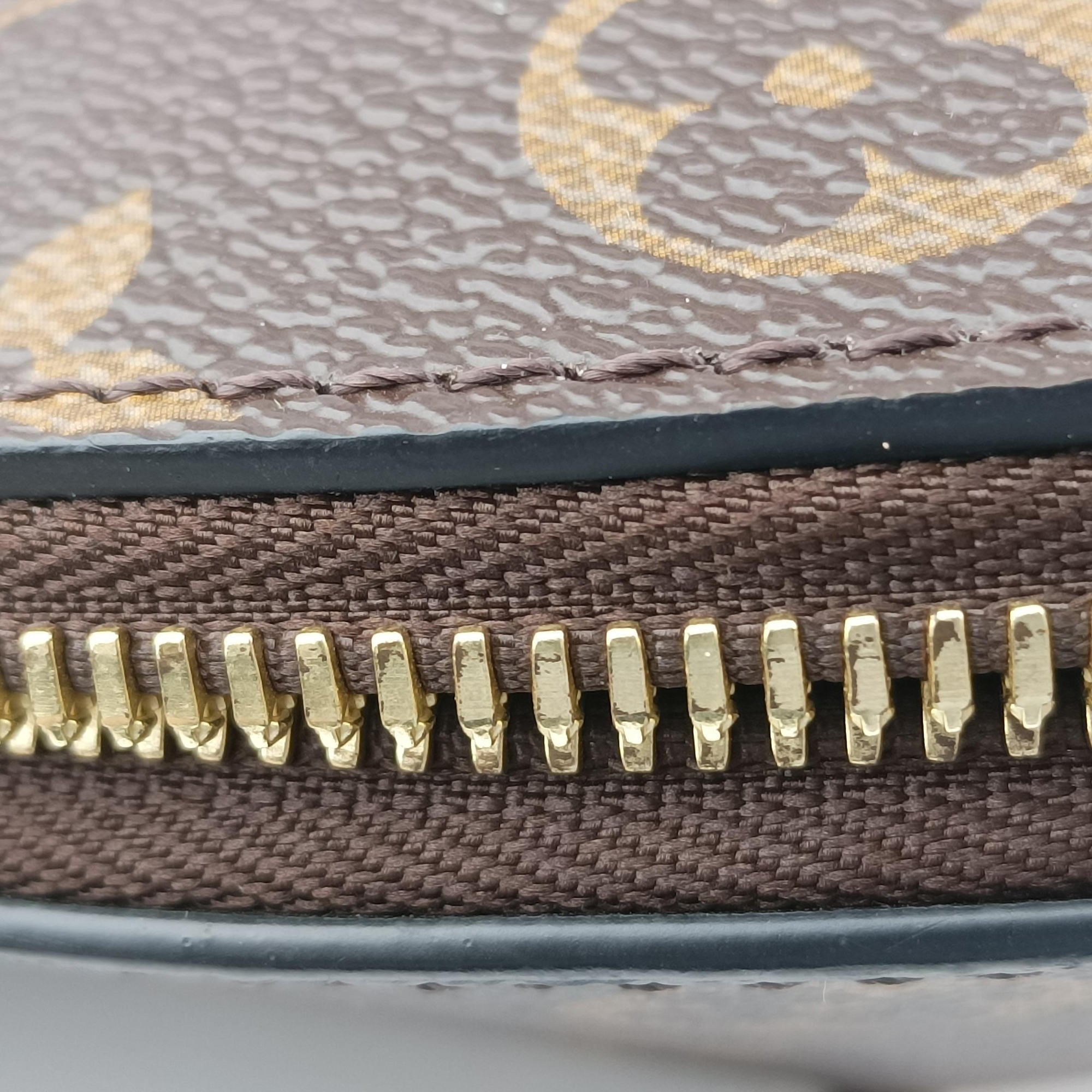 Pre-owned Louis Vuitton Toupie Marron Monogram Coated Canvas × Calfskin Leather M44592 clutchbag | stylenewstar