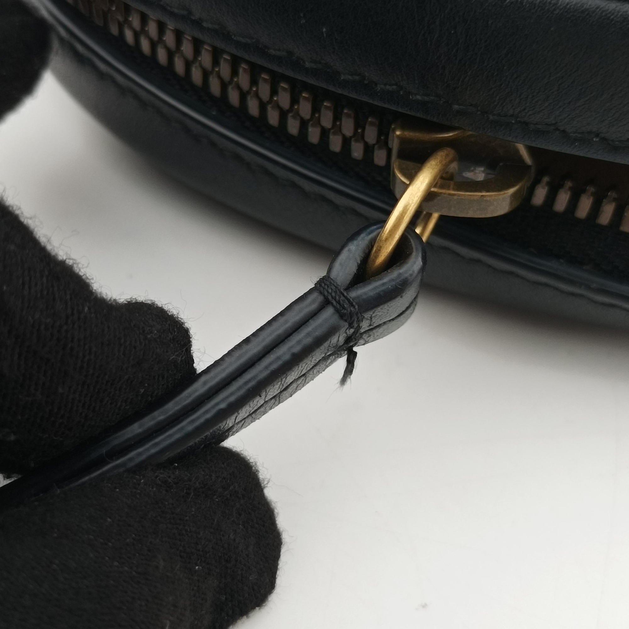 Pre-owned Gucci GG Marmont Black Leather 476434 bum bag/waist bag | stylenewstar