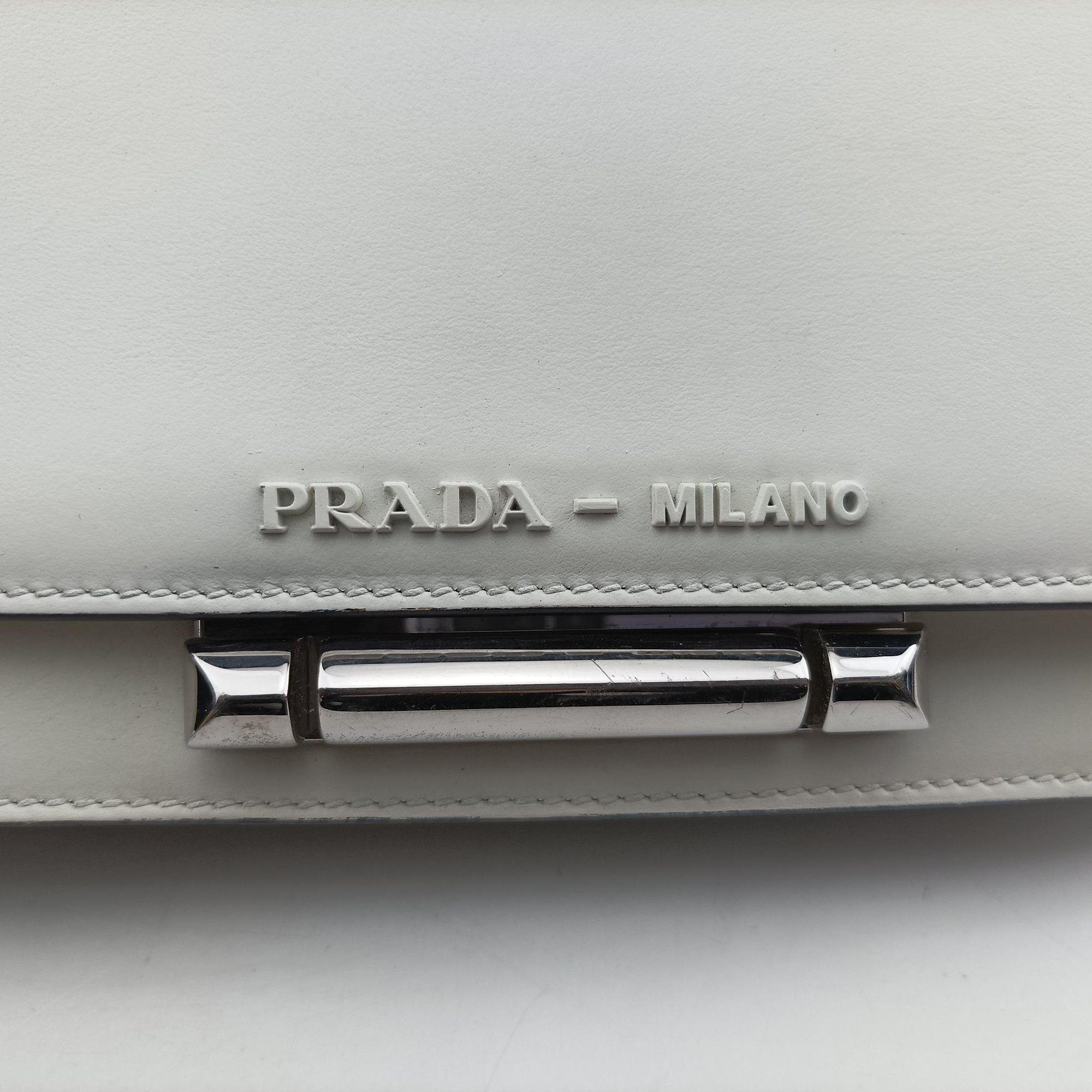 Pre-owned Prada Sybille White Leather  shoulderbag | stylenewstar
