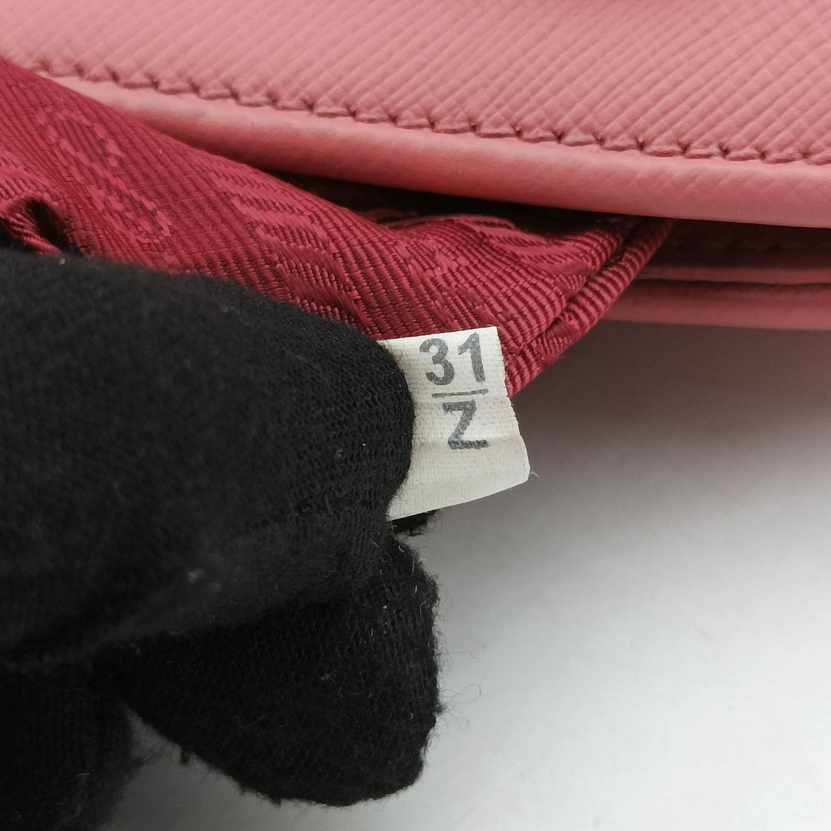 Vintage Prada Promenade Pink SAFFIANO Leather BN2558 shoulderbag | stylenewstar