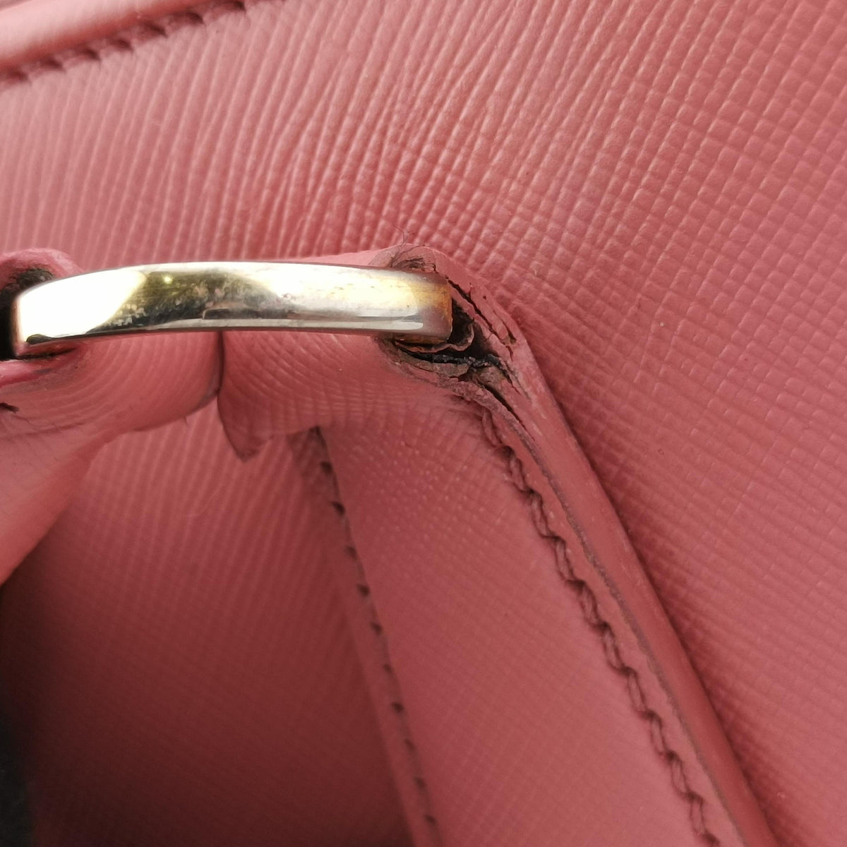 Vintage Prada Promenade Pink SAFFIANO Leather BN2558 shoulderbag | stylenewstar