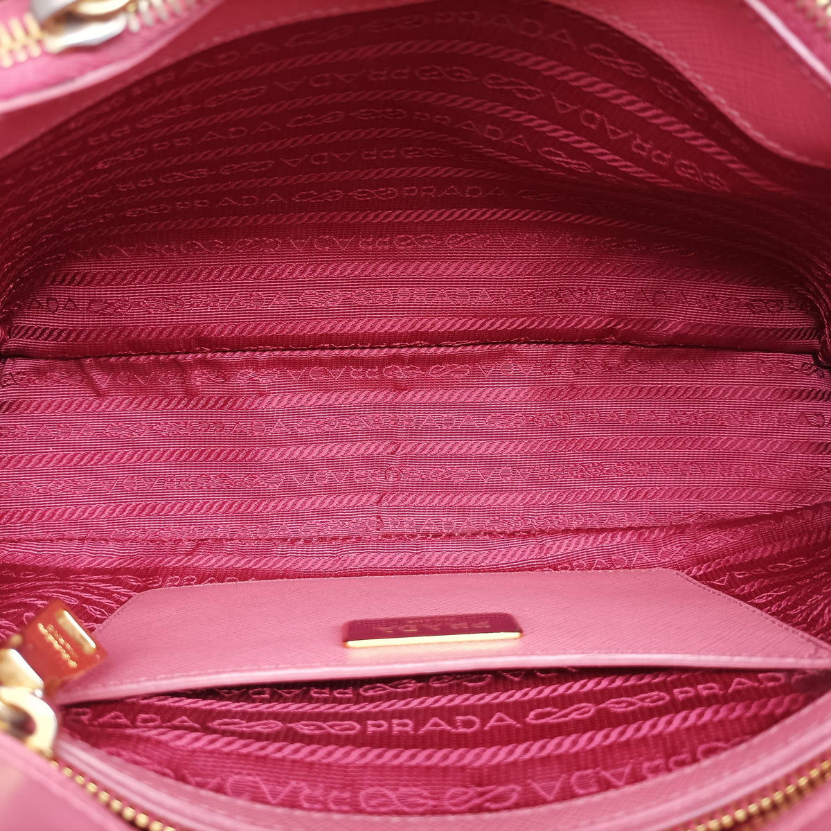 Vintage Prada Promenade Pink SAFFIANO Leather BN2558 shoulderbag | stylenewstar