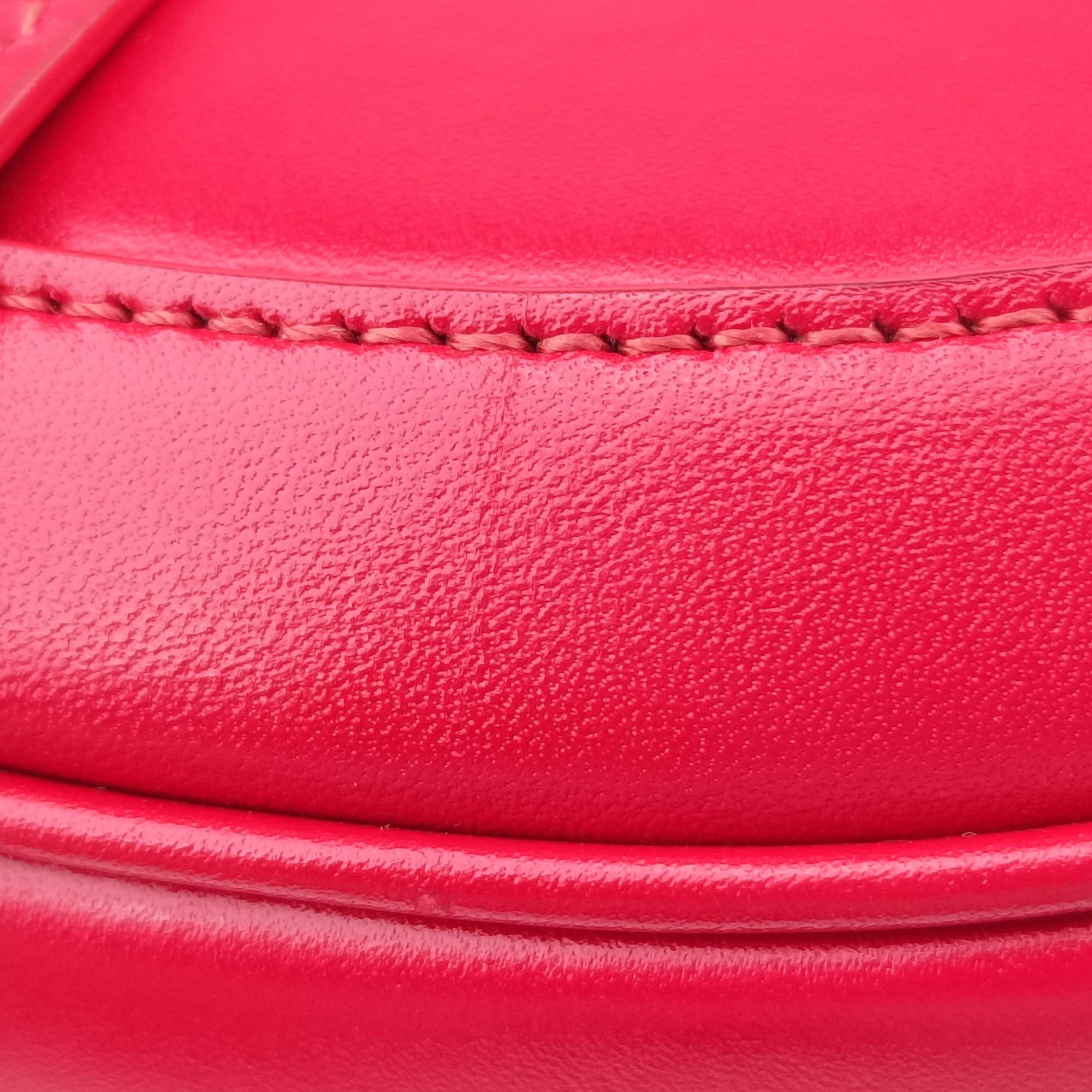 Secondhand Celine Small Besace 16 Red Leather  shoulderbag | stylenewstar