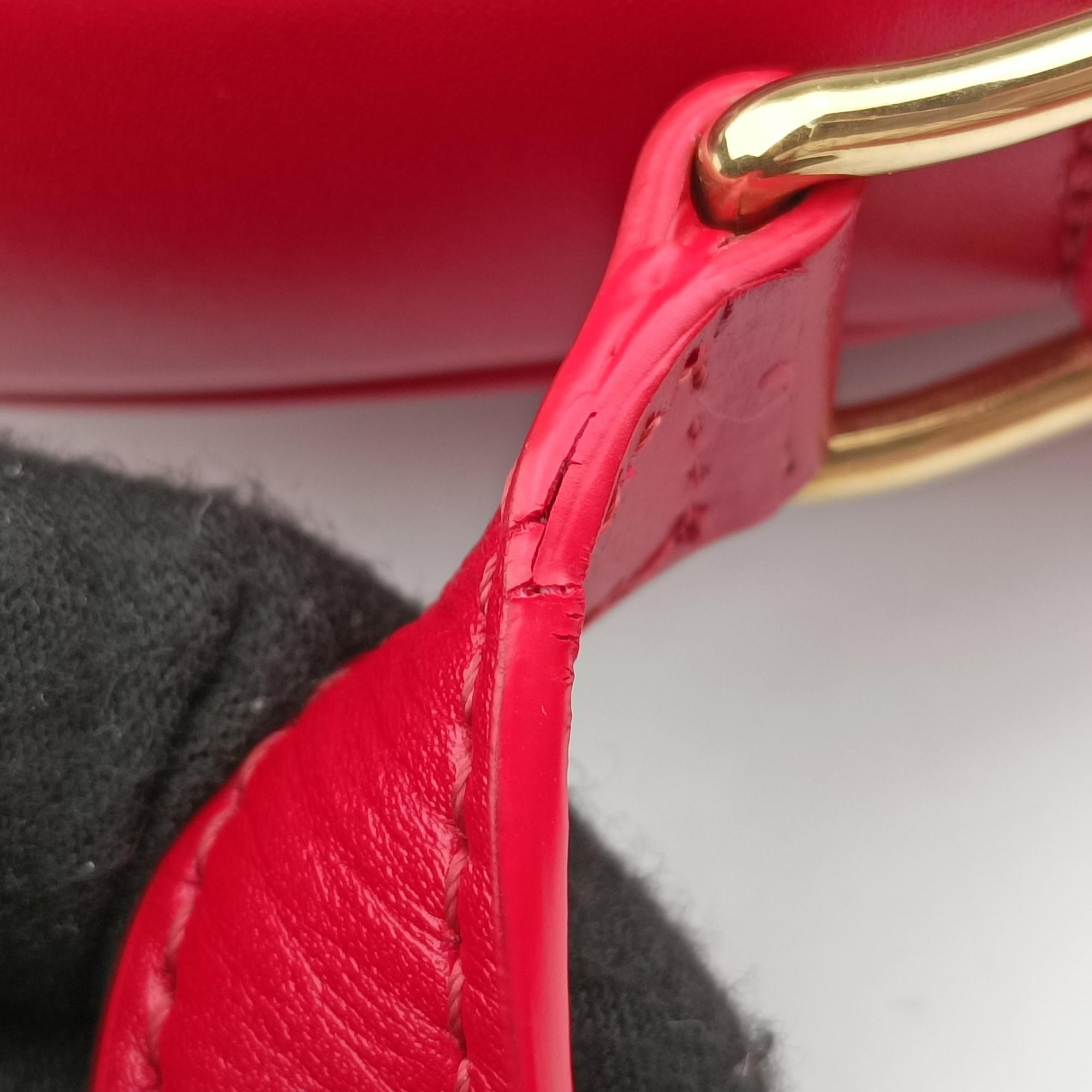 Secondhand Celine Small Besace 16 Red Leather  shoulderbag | stylenewstar