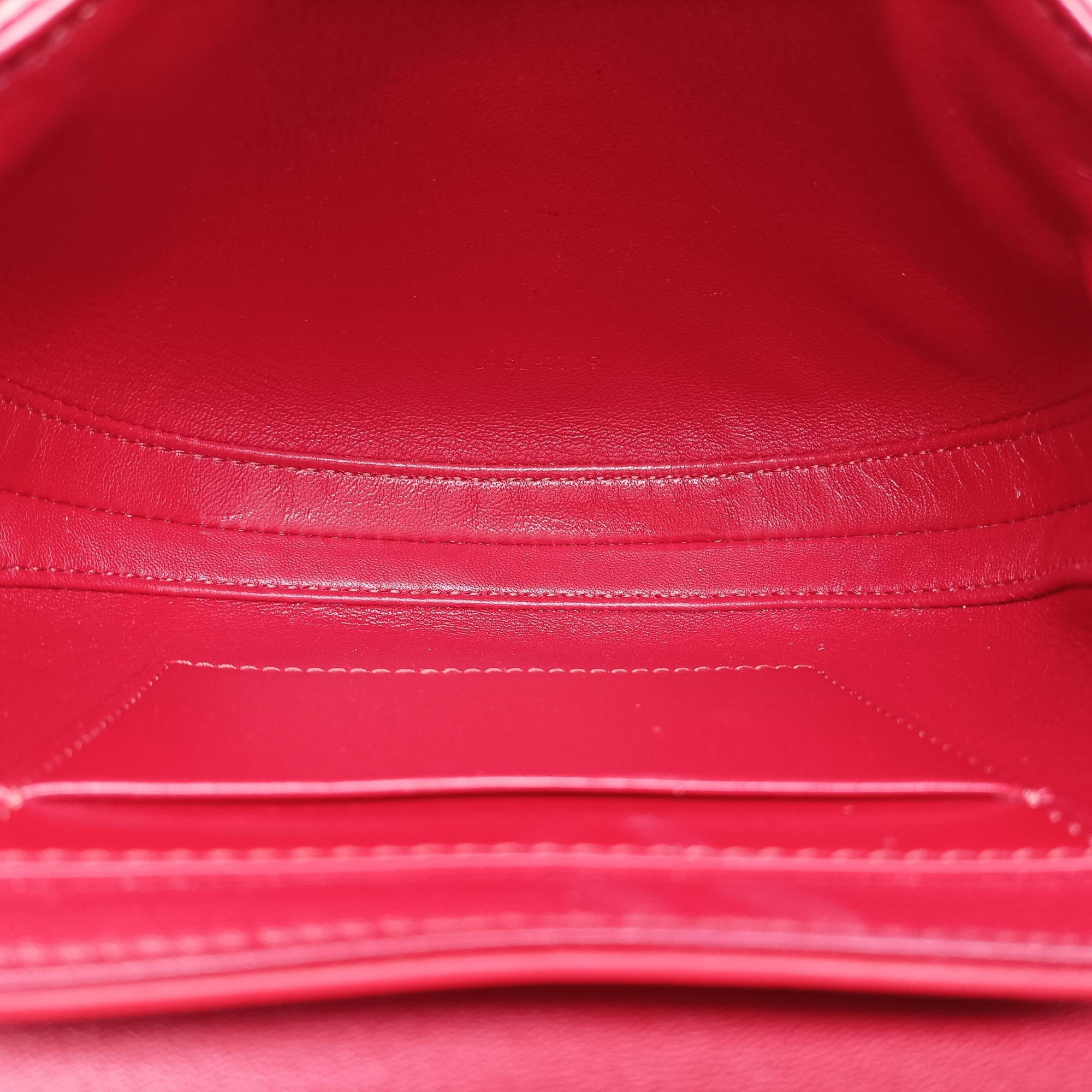 Secondhand Celine Small Besace 16 Red Leather  shoulderbag | stylenewstar