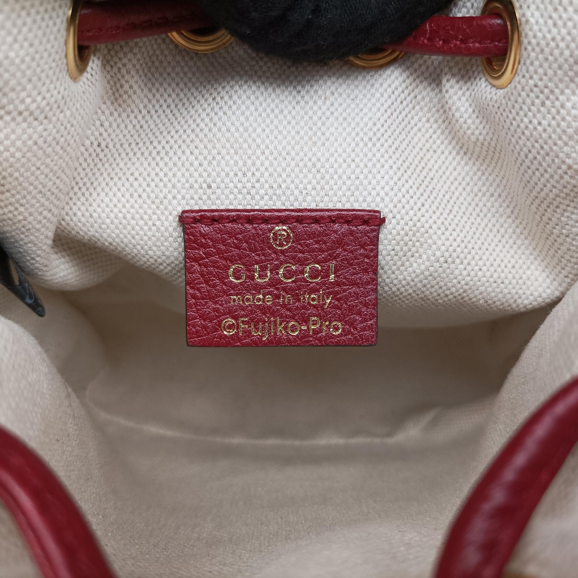 Pre-owned Gucci Doraemon collaboration Multicolour PVC coated canvas 647801 shoulderbag | stylenewstar