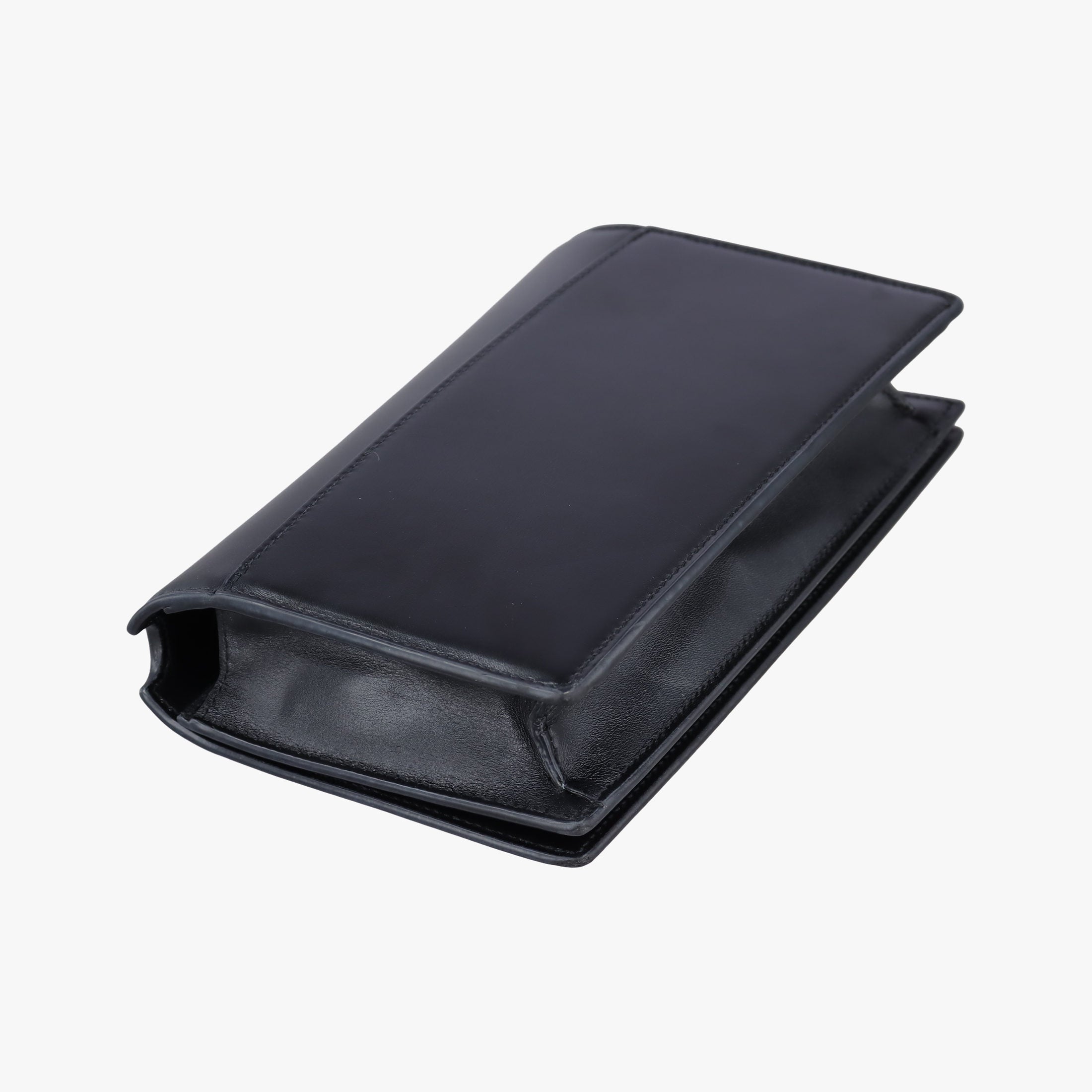 Pre-owned Yves Saint Laurent classic simple logo Black Leather 769162 shoulderbag | stylenewstar