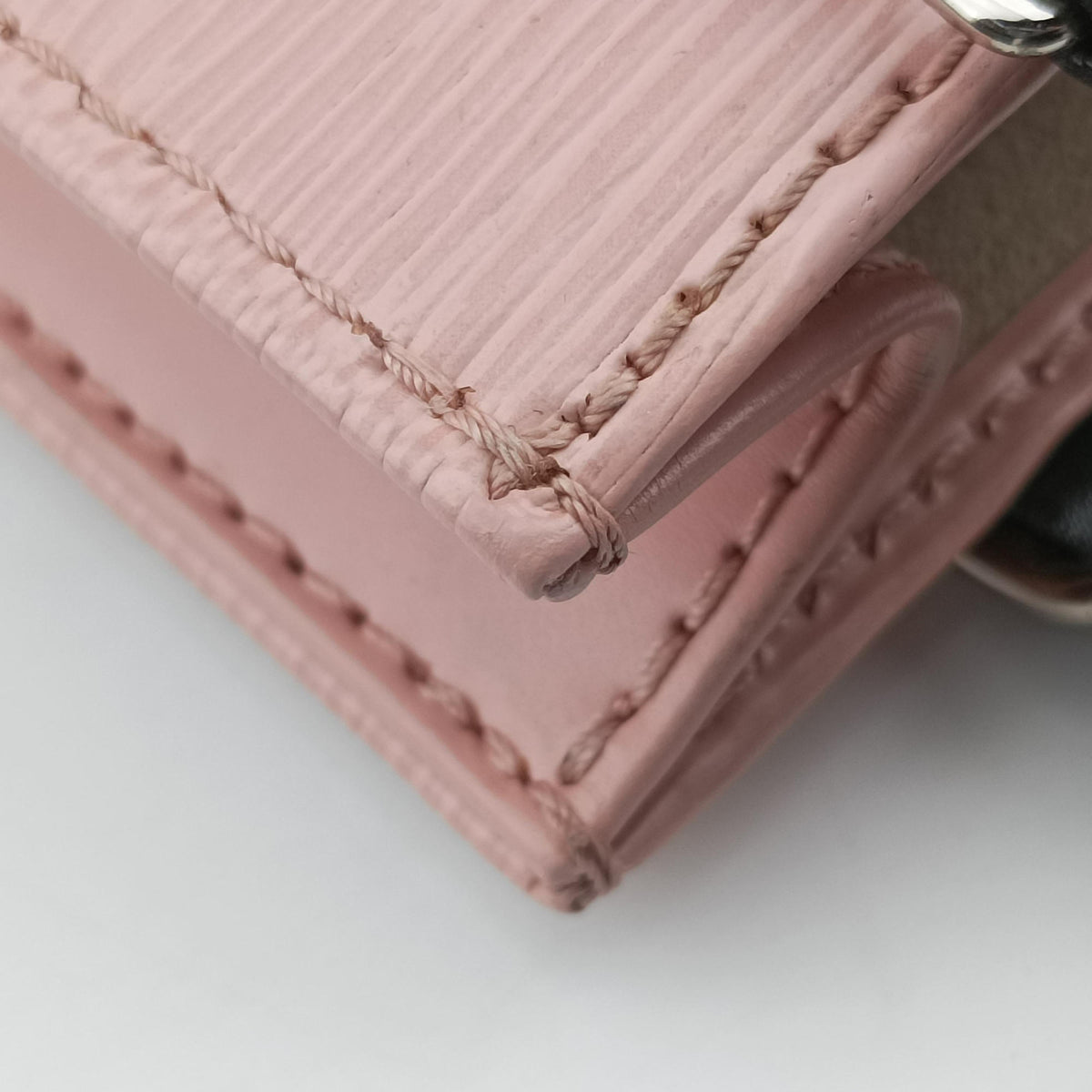 Pre-owned Louis Vuitton Petit Sac Plat ROSE BALLERIN Epi M69575 shoulderbag | stylenewstar