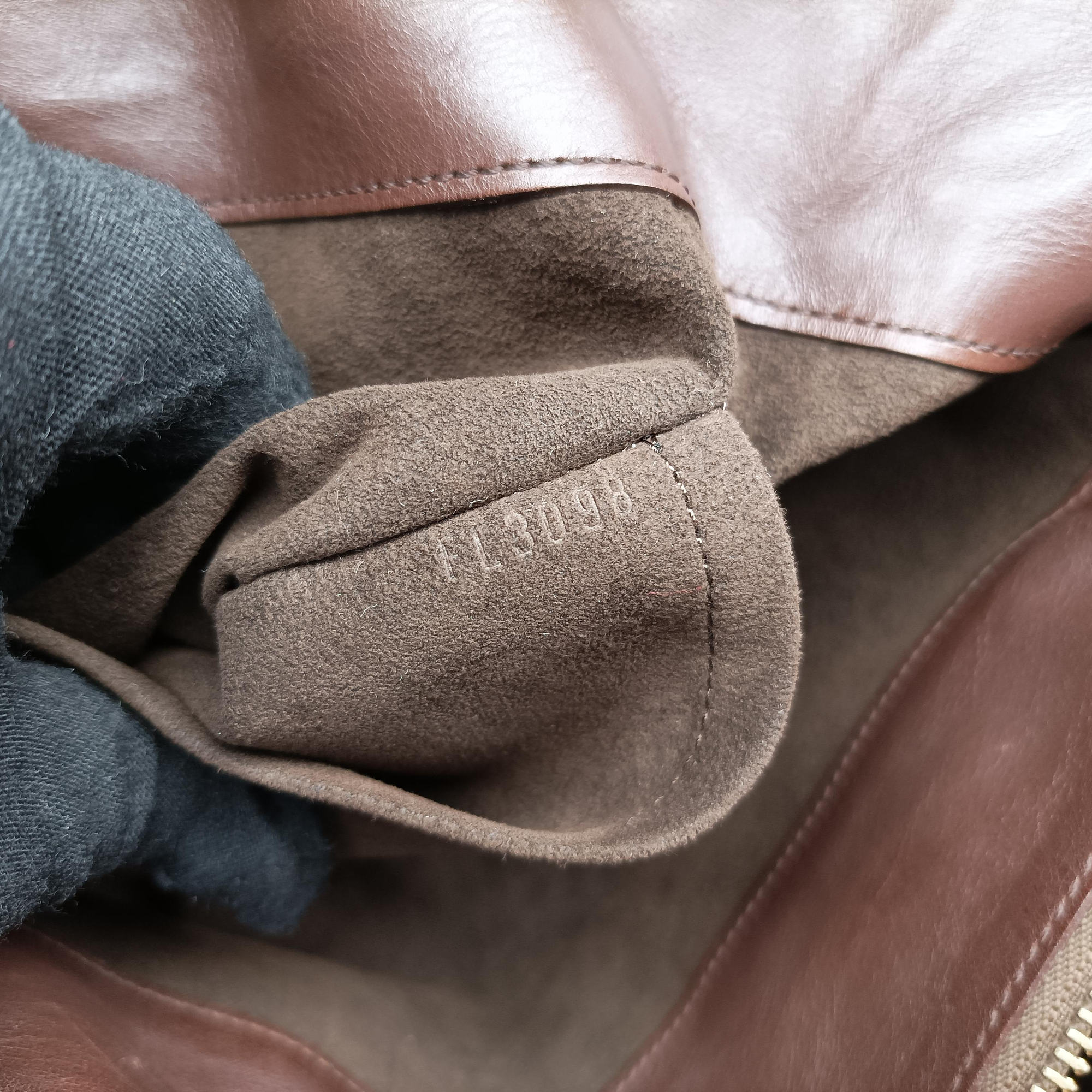 Pre-owned Louis Vuitton Whisper Moka Monogram Paris Souple Leather M95828 shoulderbag | stylenewstar