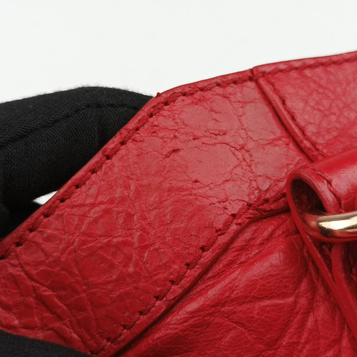 Pre-owned Balenciaga Giant City Red lambskin  shoulderbag | stylenewstar