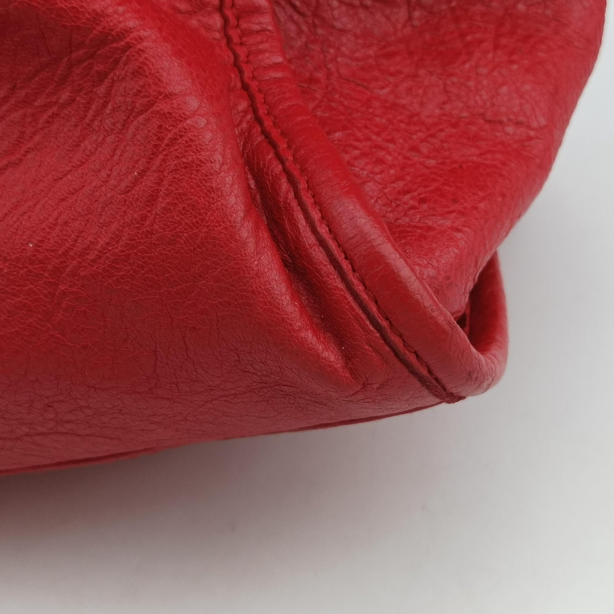 Pre-owned Balenciaga Giant City Red lambskin  shoulderbag | stylenewstar