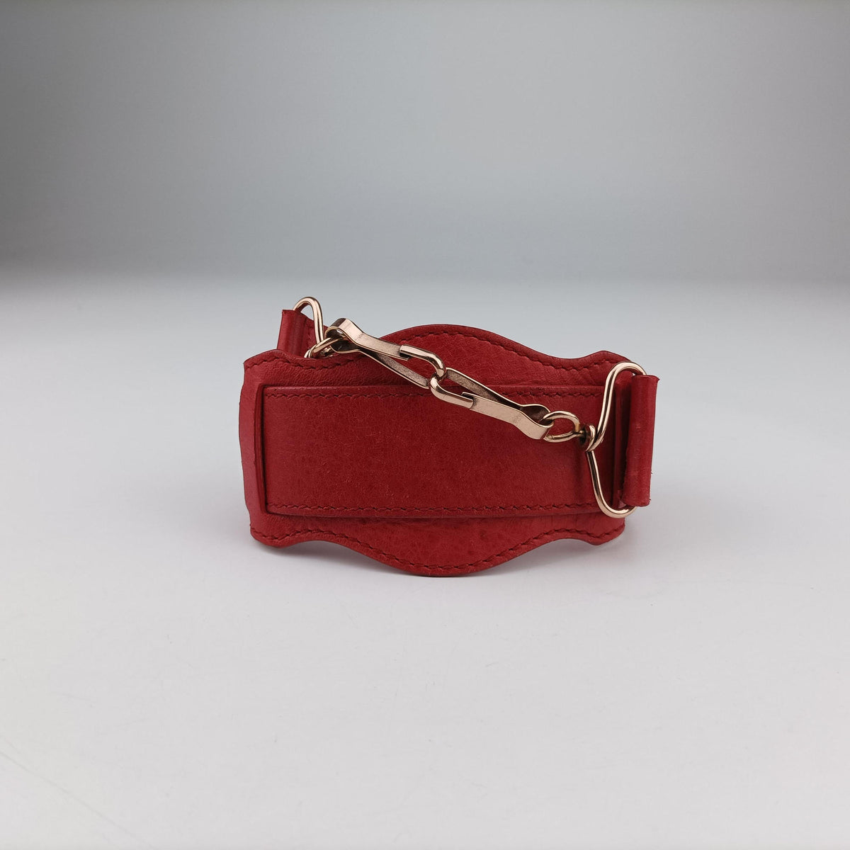 Pre-owned Balenciaga Giant City Red lambskin  shoulderbag | stylenewstar