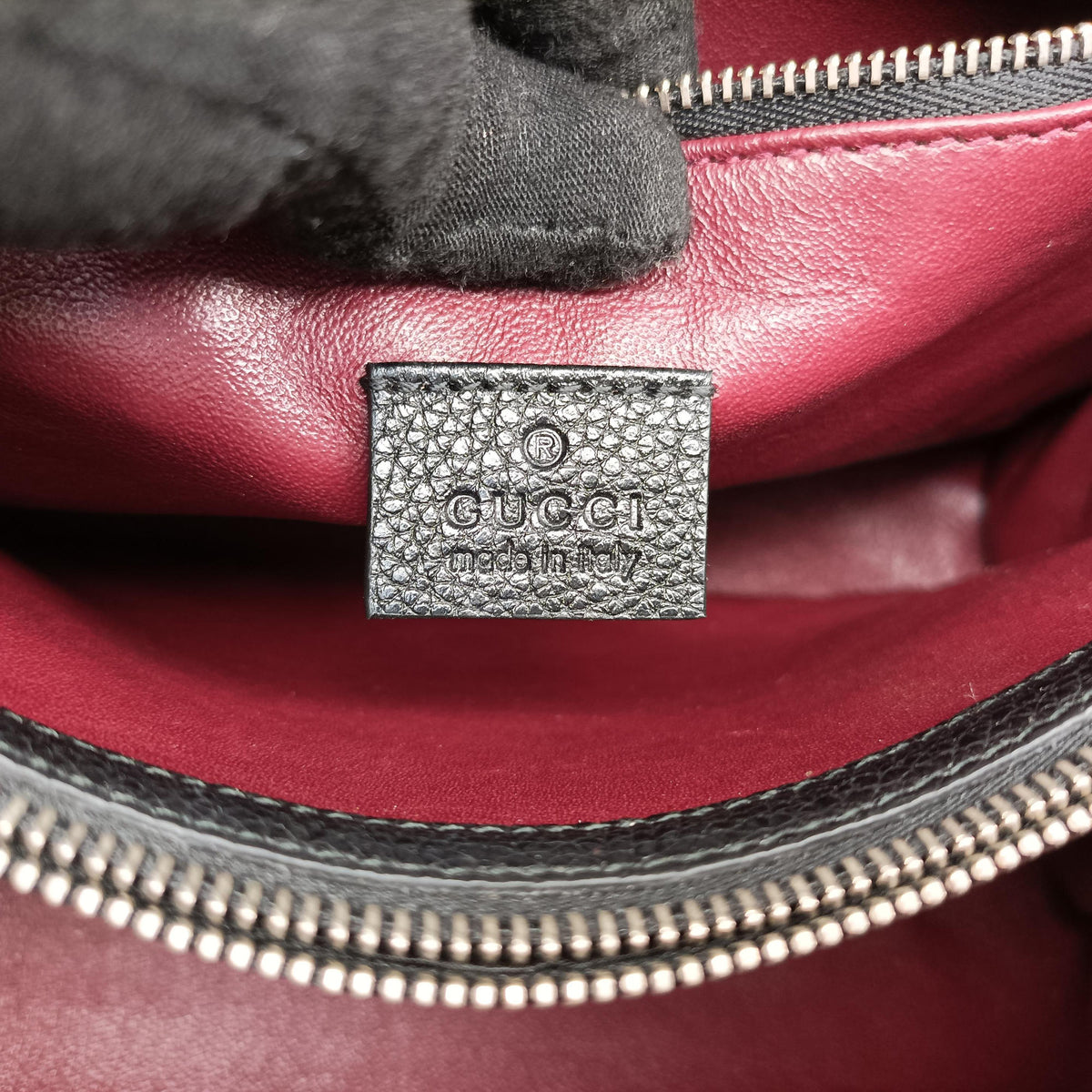 Pre-owned Gucci Zumi Black Leather 569712 shoulderbag | stylenewstar