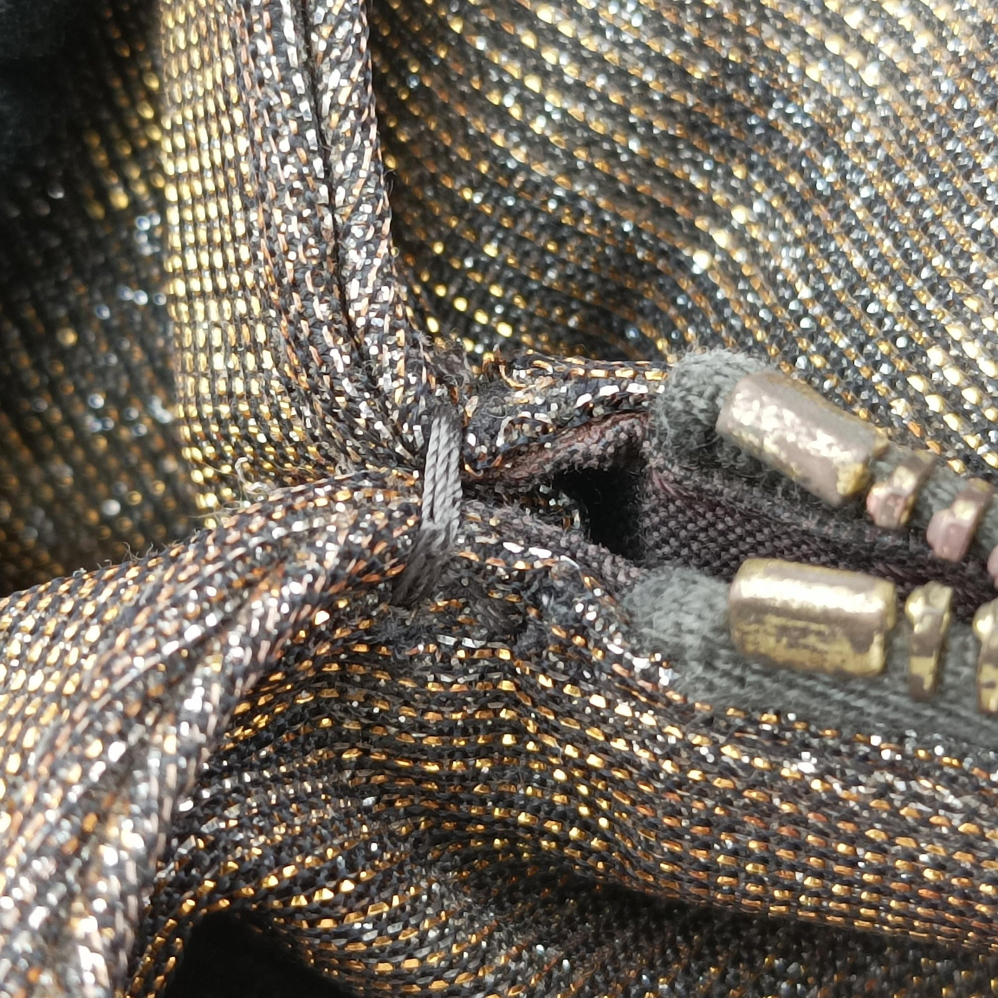 Pre-owned Fendi Mia Golden fabric 8BR616 shoulderbag | stylenewstar