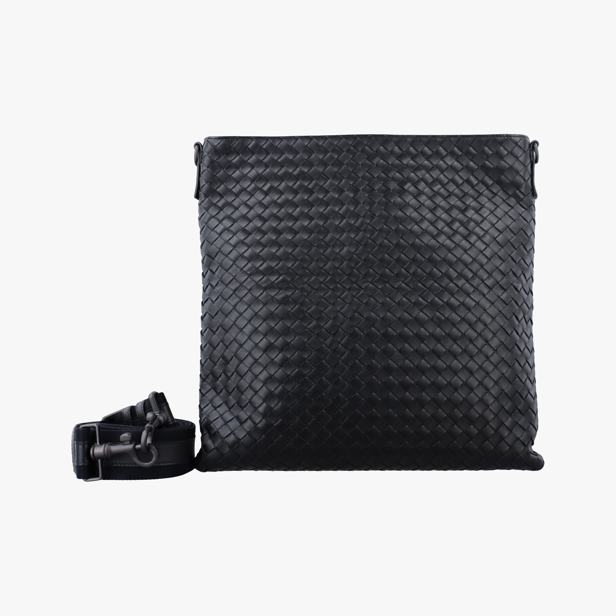 Pre-owned Bottega Veneta Intrecciato Black lambskin  shoulderbag | stylenewstar