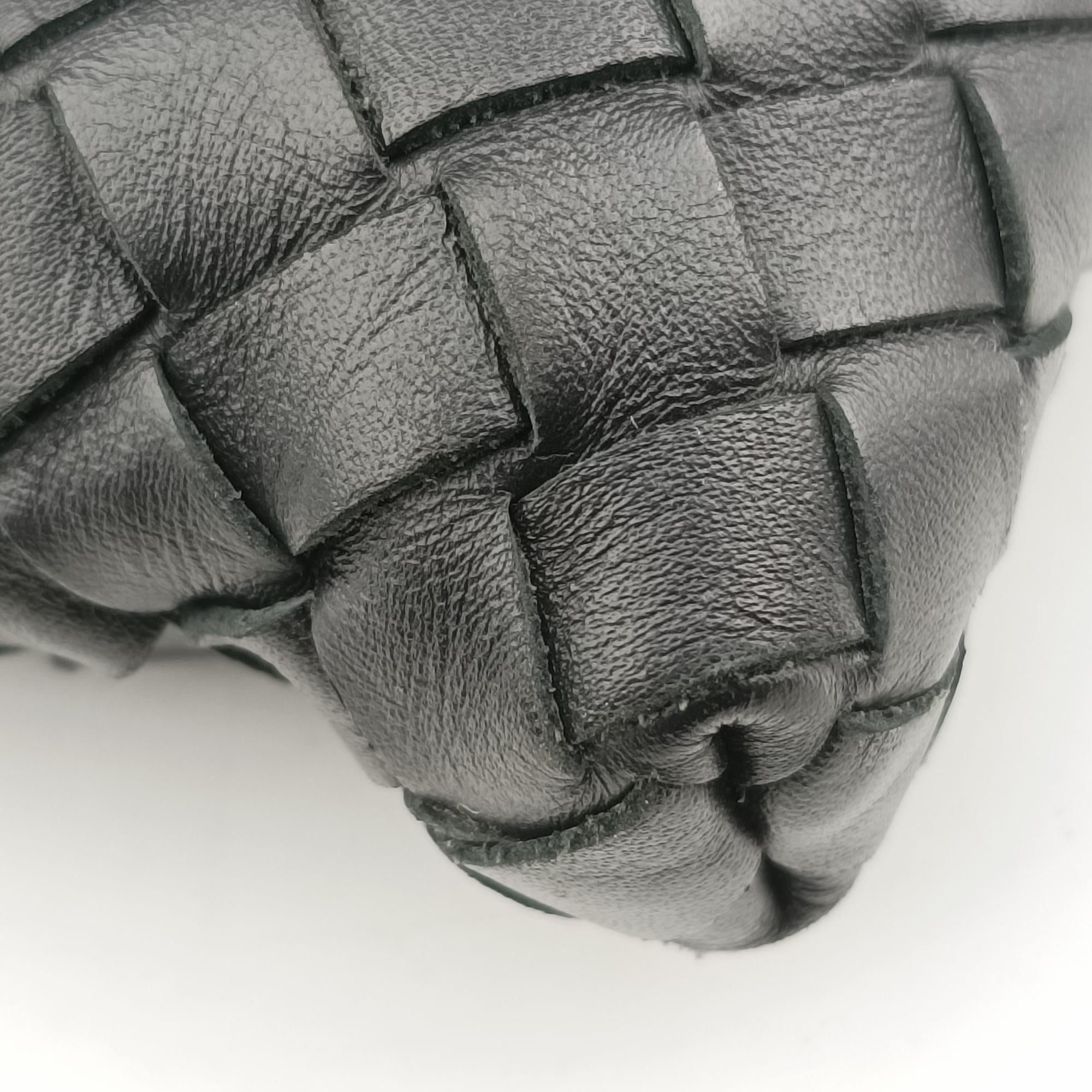 Pre-owned Bottega Veneta Intrecciato Black lambskin  shoulderbag | stylenewstar