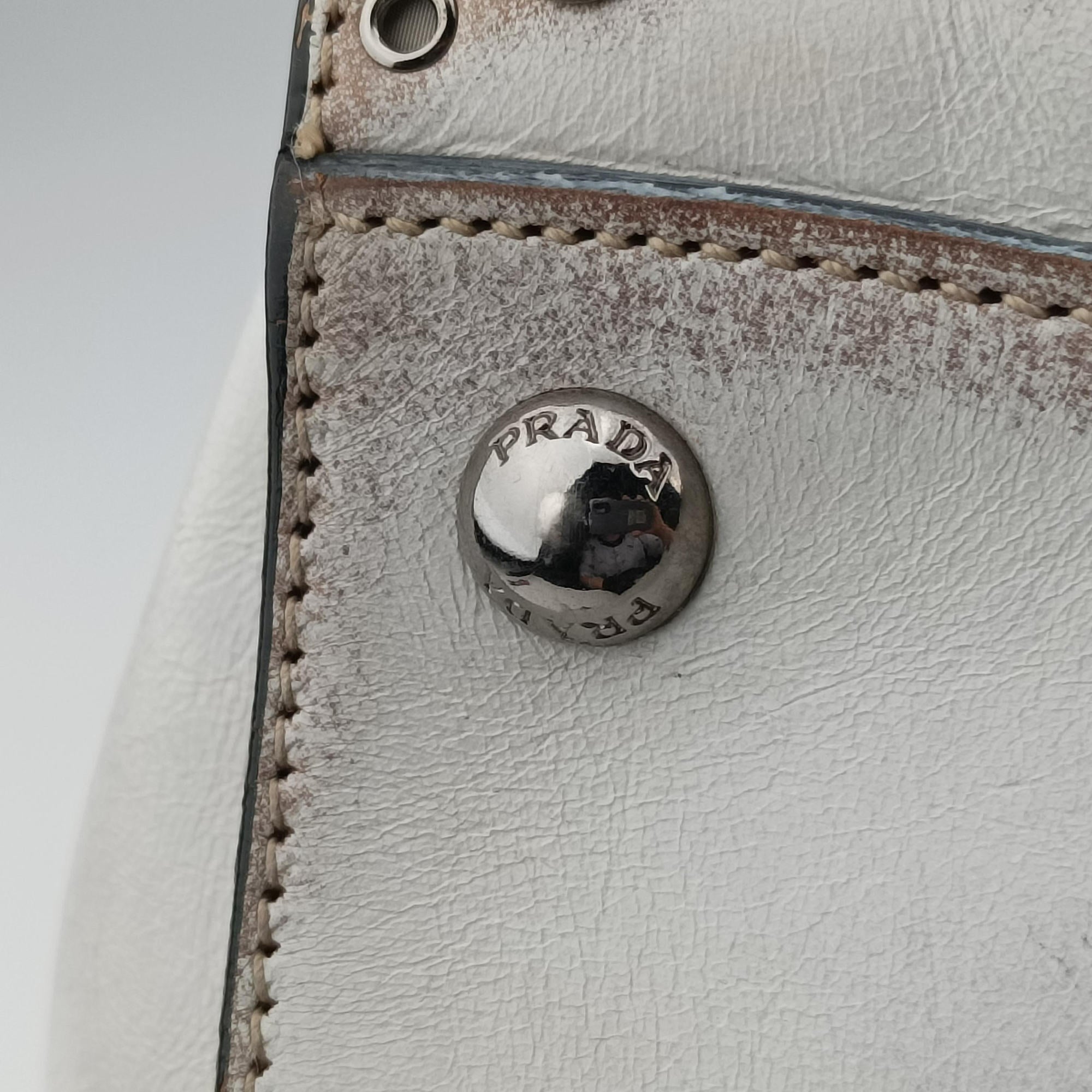 Pre-owned Prada Vitello Vintage Studded Sound White Leather  shoulderbag | stylenewstar