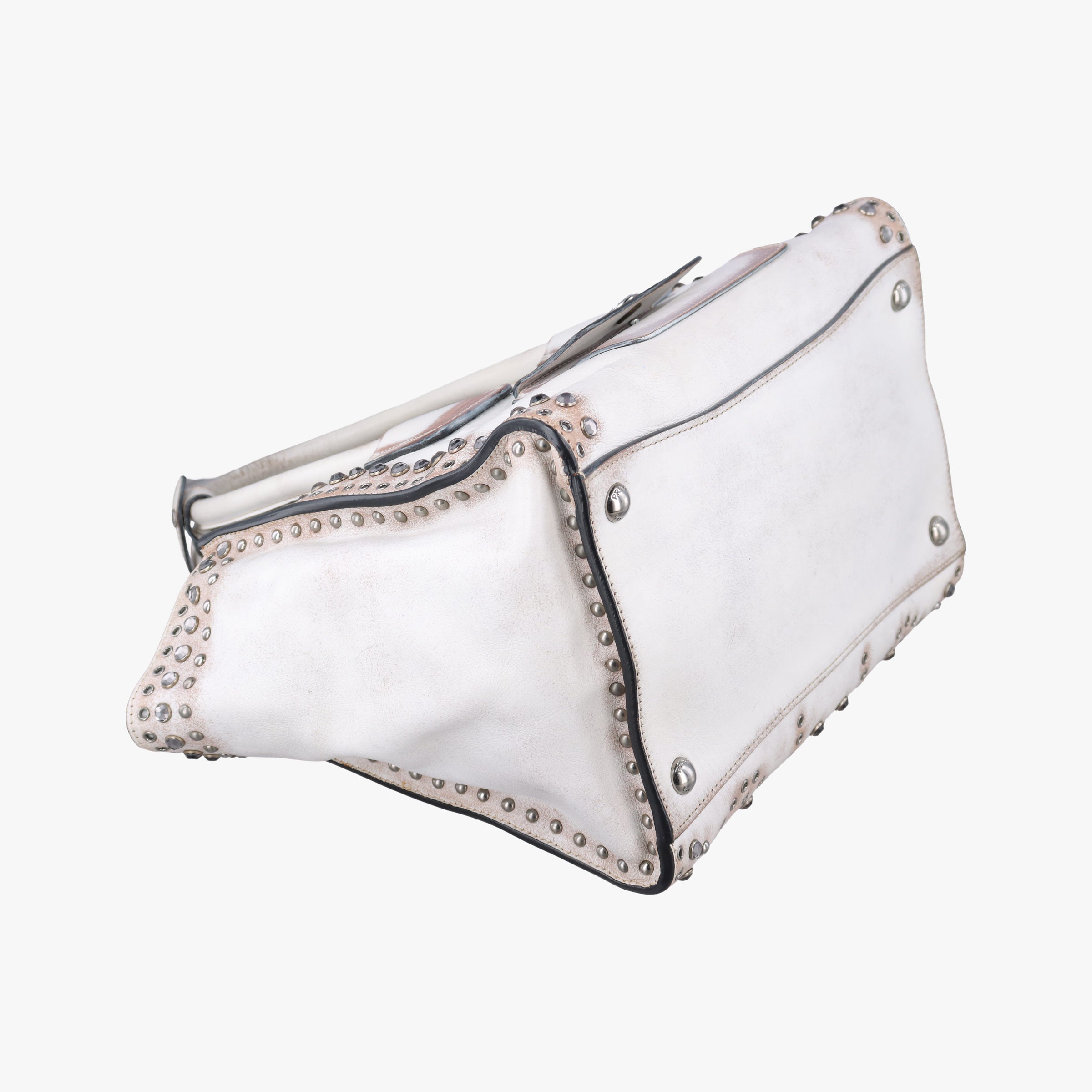 Pre-owned Prada Vitello Vintage Studded Sound White Leather  shoulderbag | stylenewstar