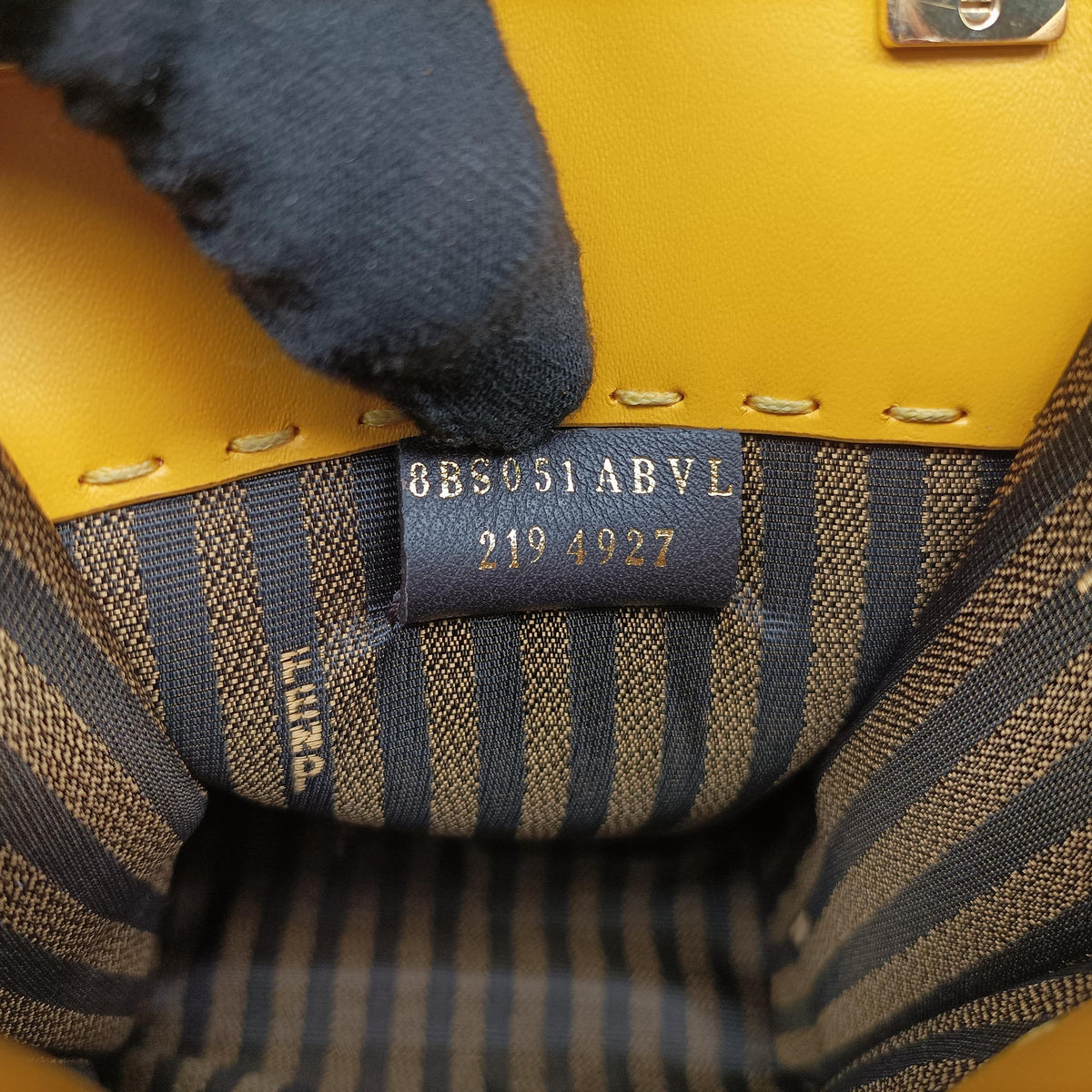 Pre-owned Fendi MINI SUNSHINE SHOPPER Yellow Leather 8BS051 shoulderbag | stylenewstar