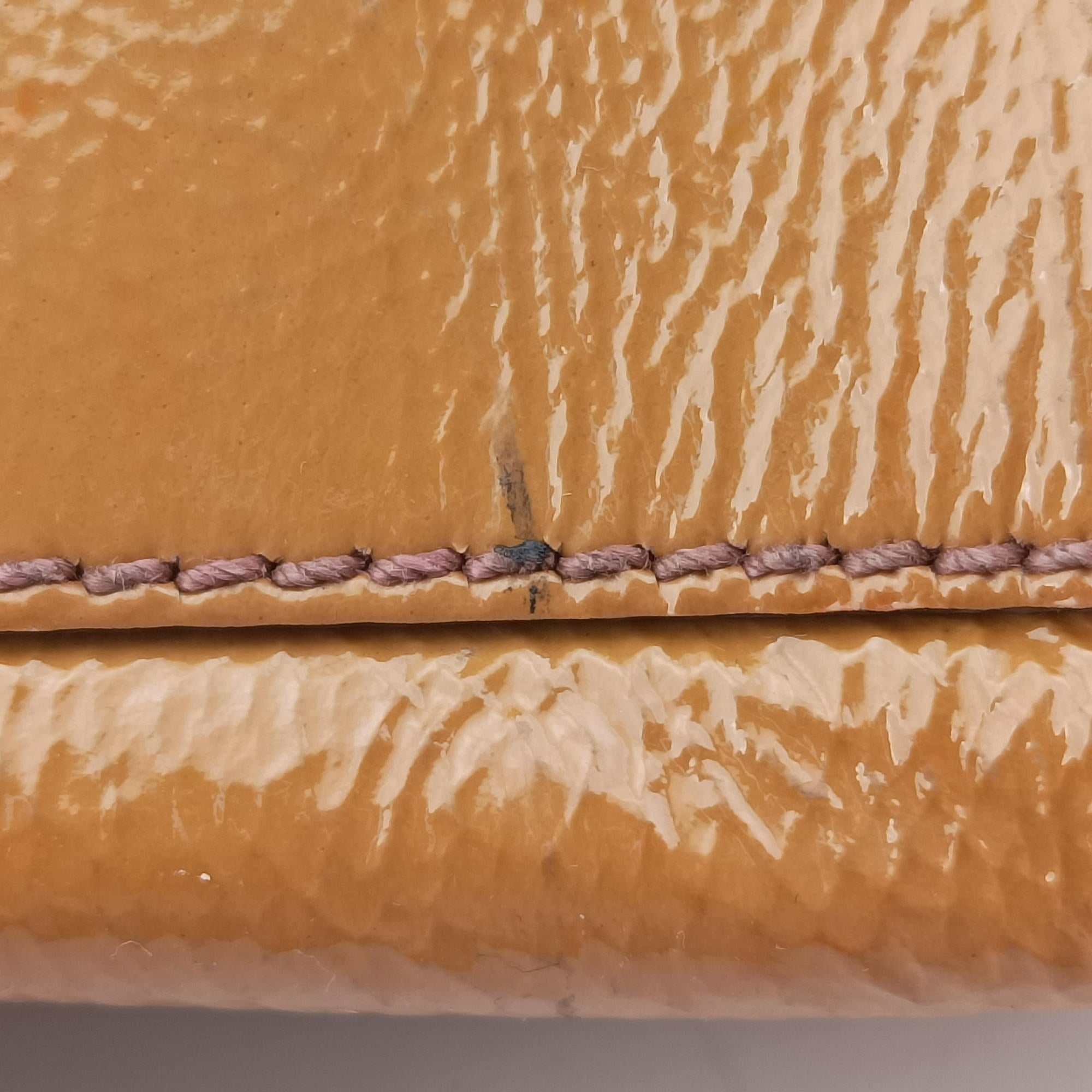 Secondhand Gucci Soho Beige Patent Leather 308362 shoulderbag | stylenewstar
