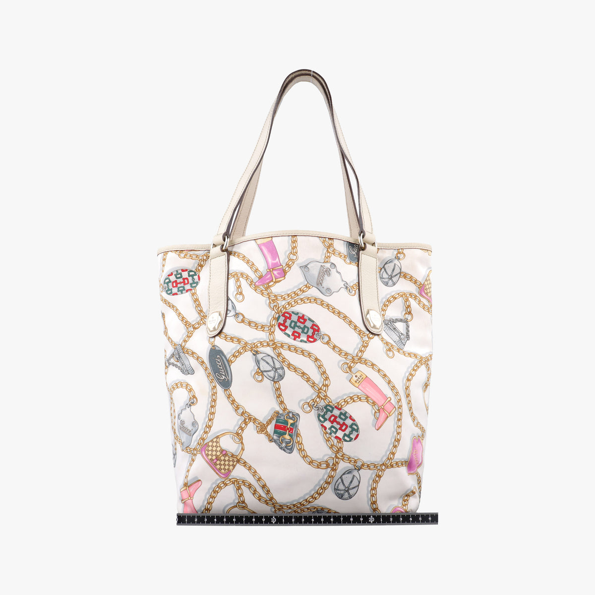 Pre-owned Gucci Chain Pattern Tote White Satin 153009 handbag | stylenewstar