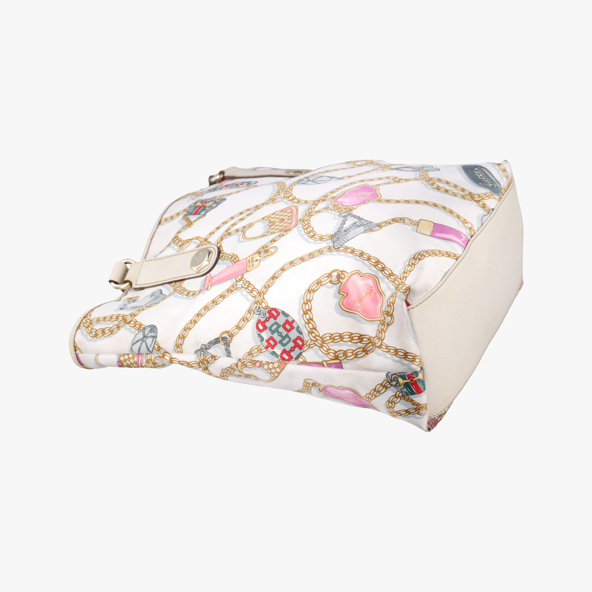 Pre-owned Gucci Chain Pattern Tote White Satin 153009 handbag | stylenewstar