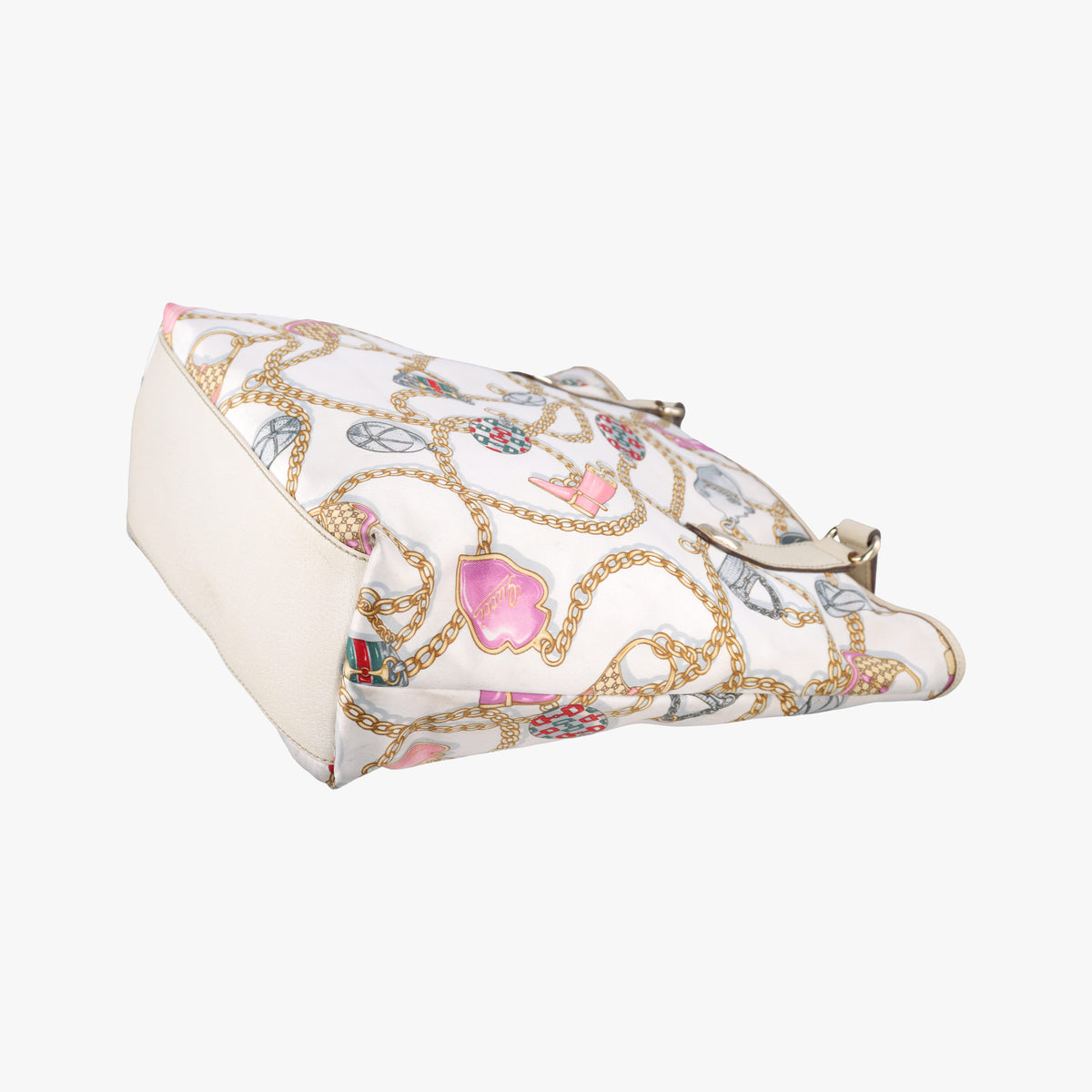 Pre-owned Gucci Chain Pattern Tote White Satin 153009 handbag | stylenewstar