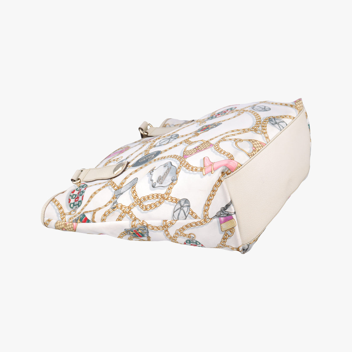 Pre-owned Gucci Chain Pattern Tote White Satin 153009 handbag | stylenewstar