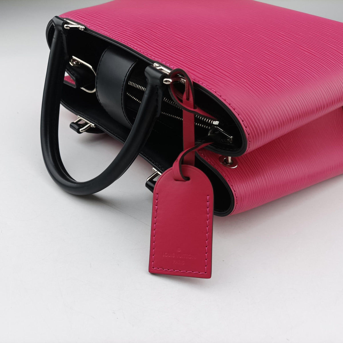 Pre-owned Louis Vuitton Kleber PM Freesia × Noir Epi M51347 shoulderbag | stylenewstar