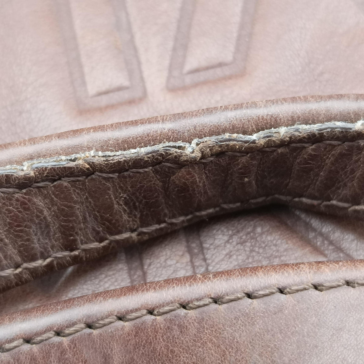 Vintage Louis Vuitton Whisper Moka Monogram Paris Souple Leather M95828 shoulderbag | stylenewstar