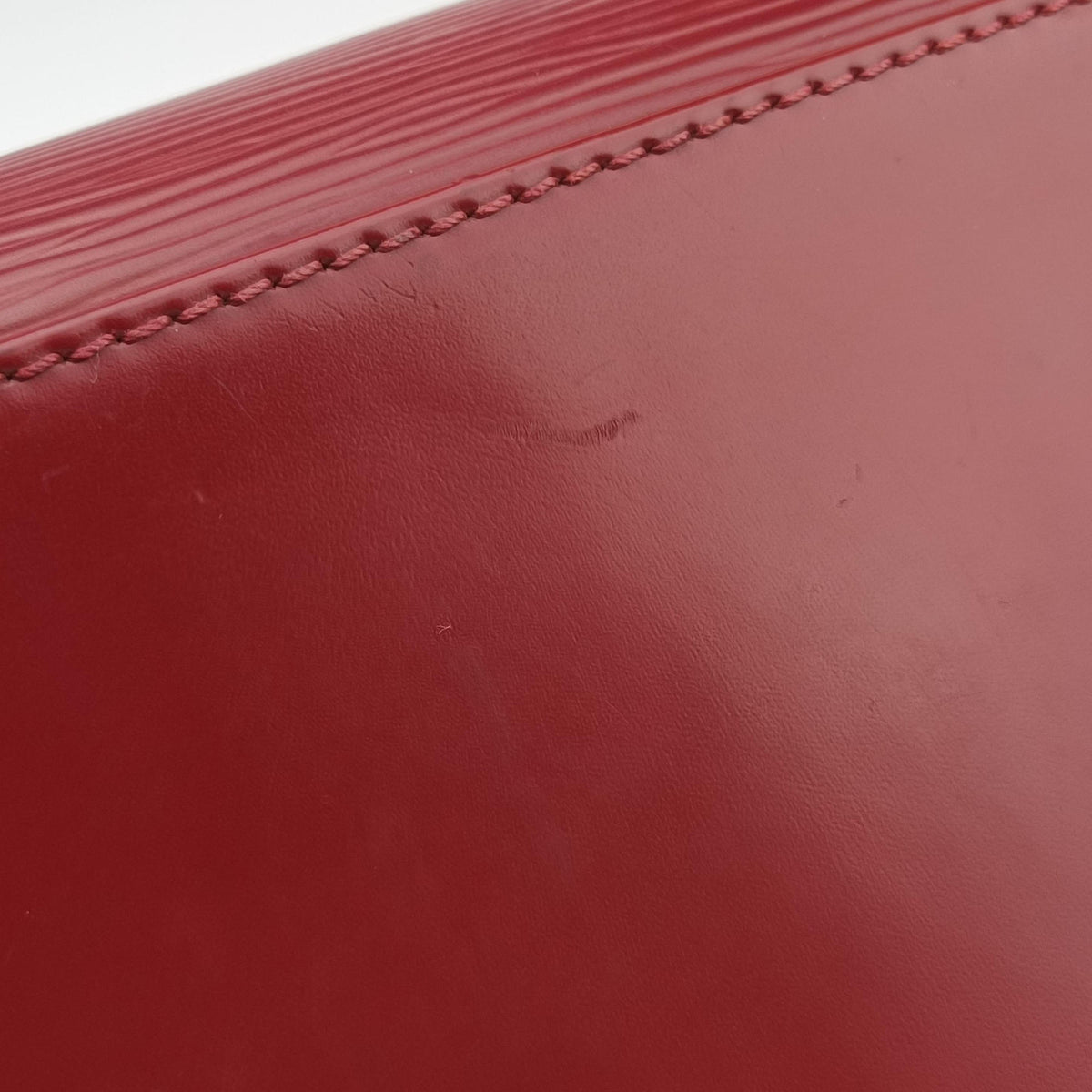 Secondhand Louis Vuitton Brea MM Rubis Epi M4030E shoulderbag | stylenewstar