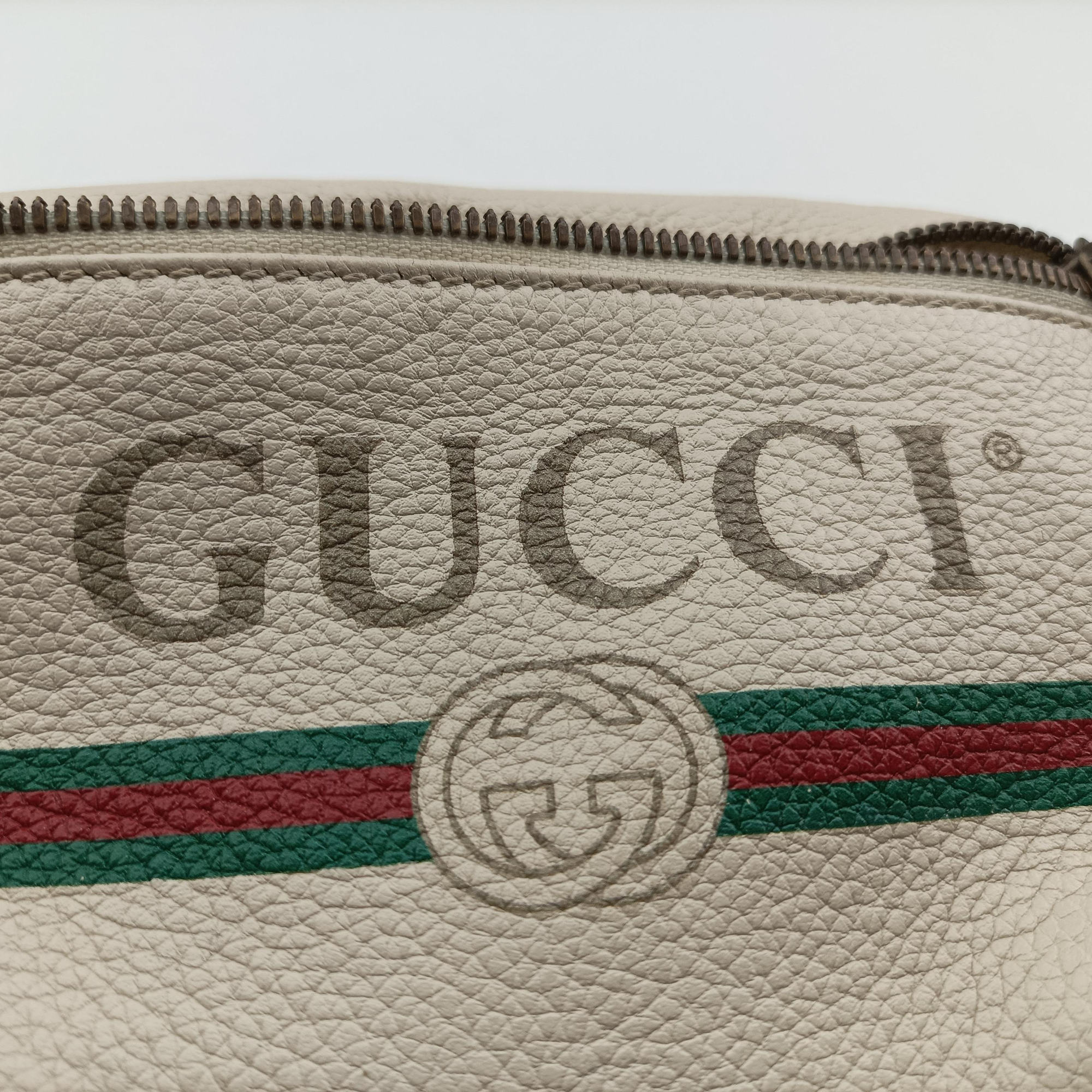 Pre-owned Gucci Print White Leather 527792 bum bag/waist bag | stylenewstar