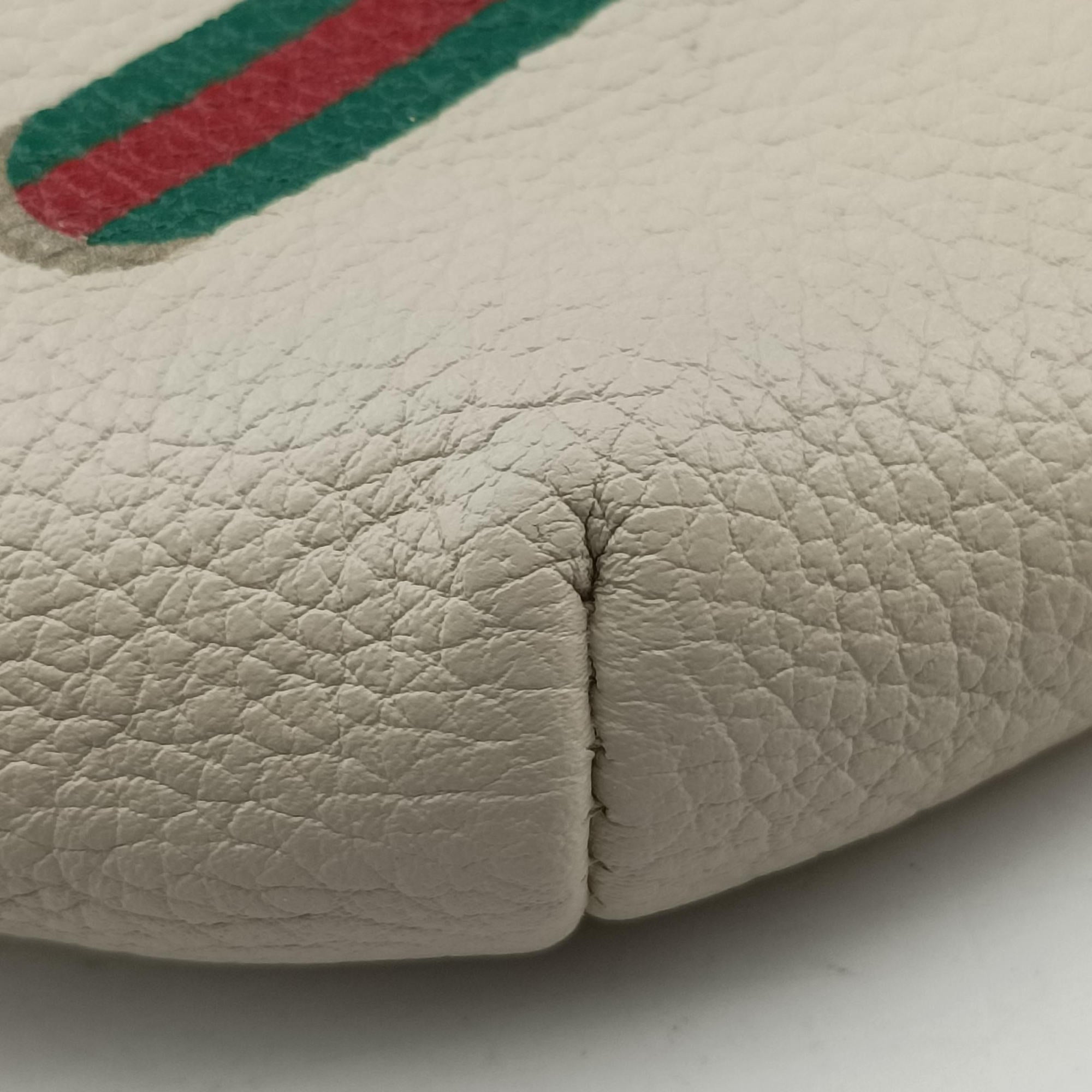 Pre-owned Gucci Print White Leather 527792 bum bag/waist bag | stylenewstar