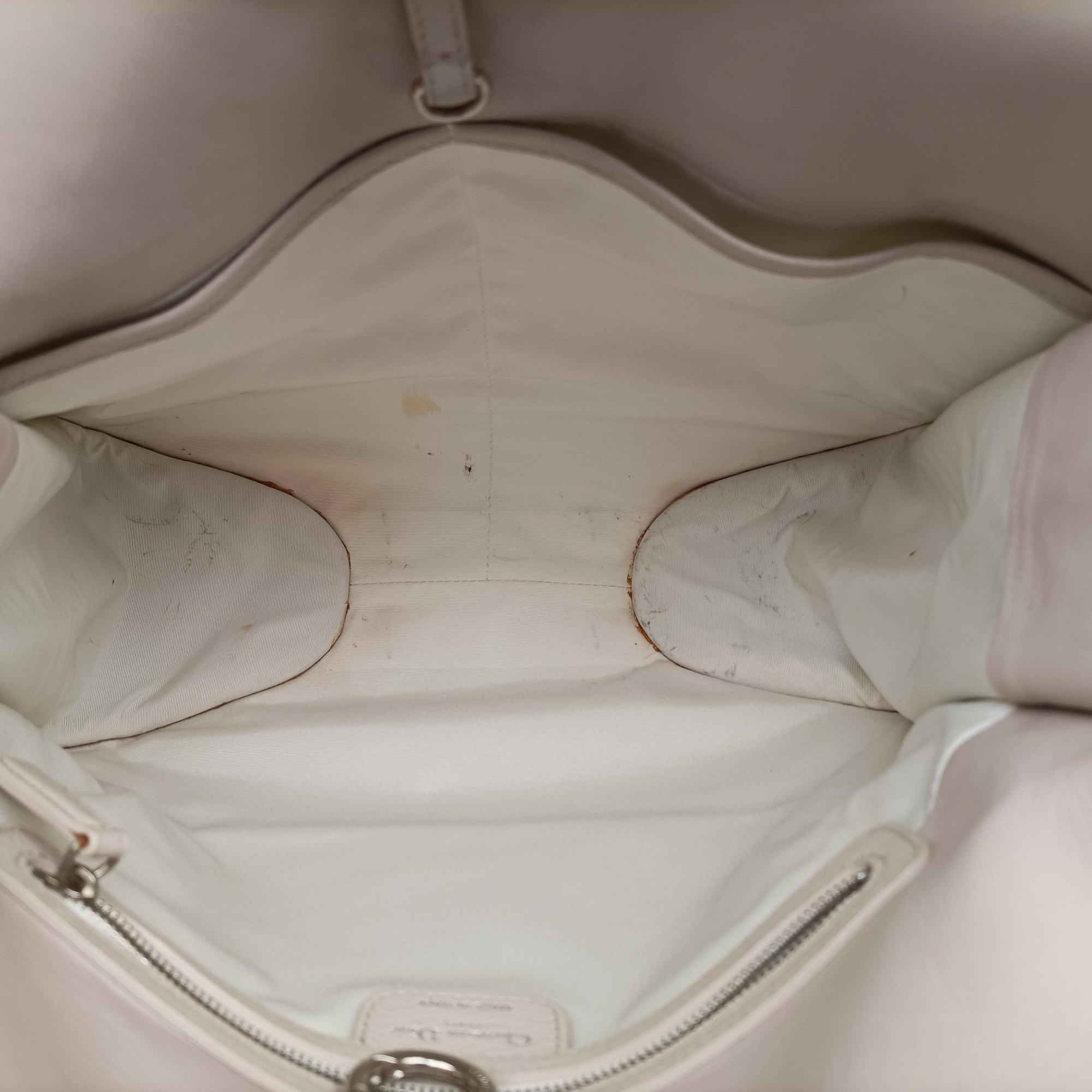 Pre-owned Christian Dior 61 Hobo White leather  handbag | stylenewstar