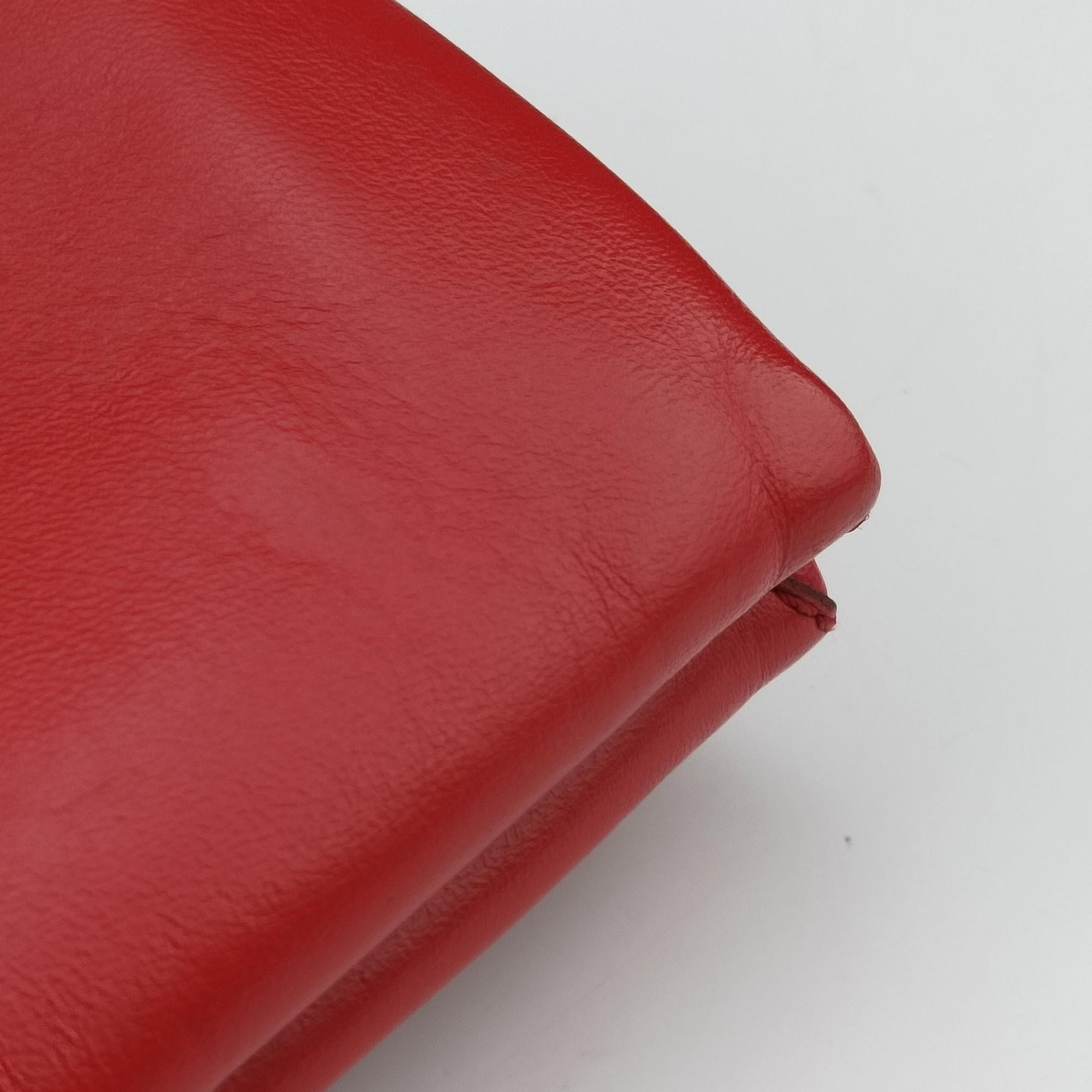 Pre-owned Valentino Rockstud Va Va Voom Red Leather  shoulderbag | stylenewstar