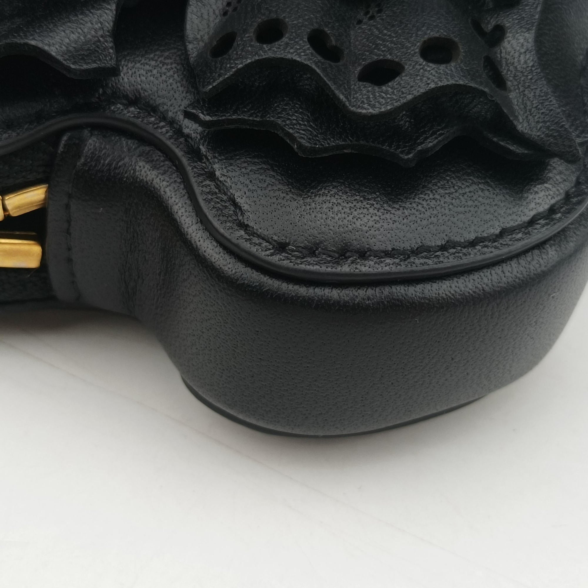 Pre-owned Christian Dior 30 Montaigne Removable Black Lambskin  bum bag/waist bag | stylenewstar