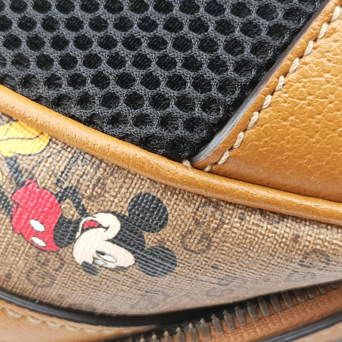 Pre-owned Gucci The Three Little Pigs Brown PVC coated canvas × leather 552884 backpack/rucksack | stylenewstar