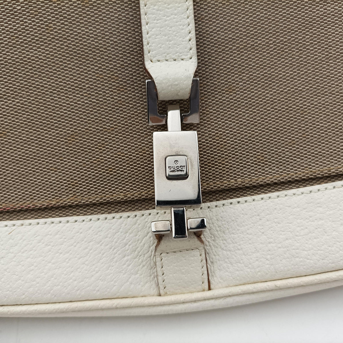 Secondhand Gucci Hobo White× Beige Canvas × Leather 001.38 shoulderbag | stylenewstar